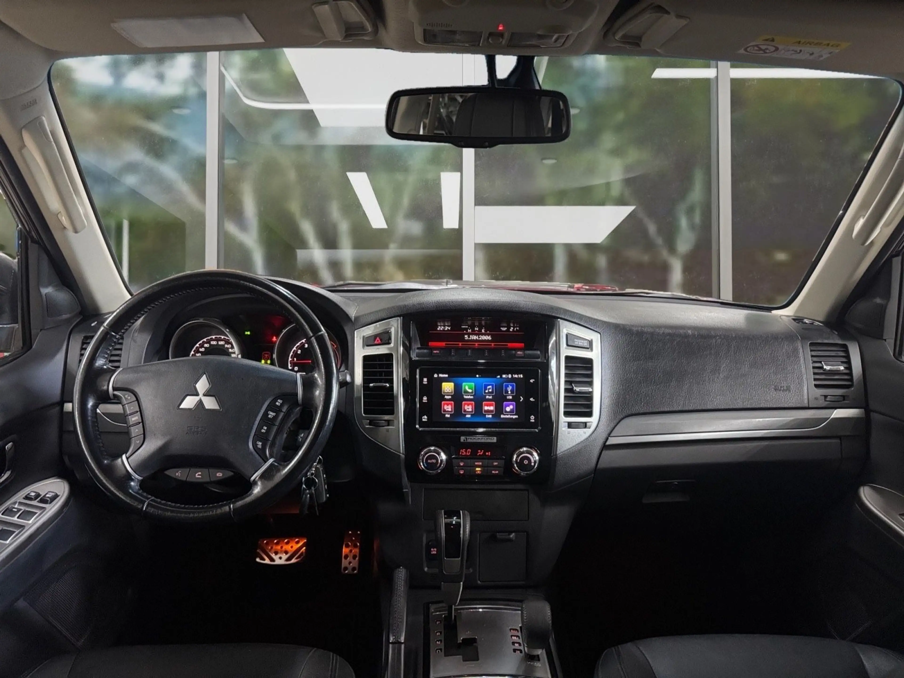 Mitsubishi Pajero 3,2 DI-D 4WD Automatik, 2.Hand, 7-Sitzer — photo 7
