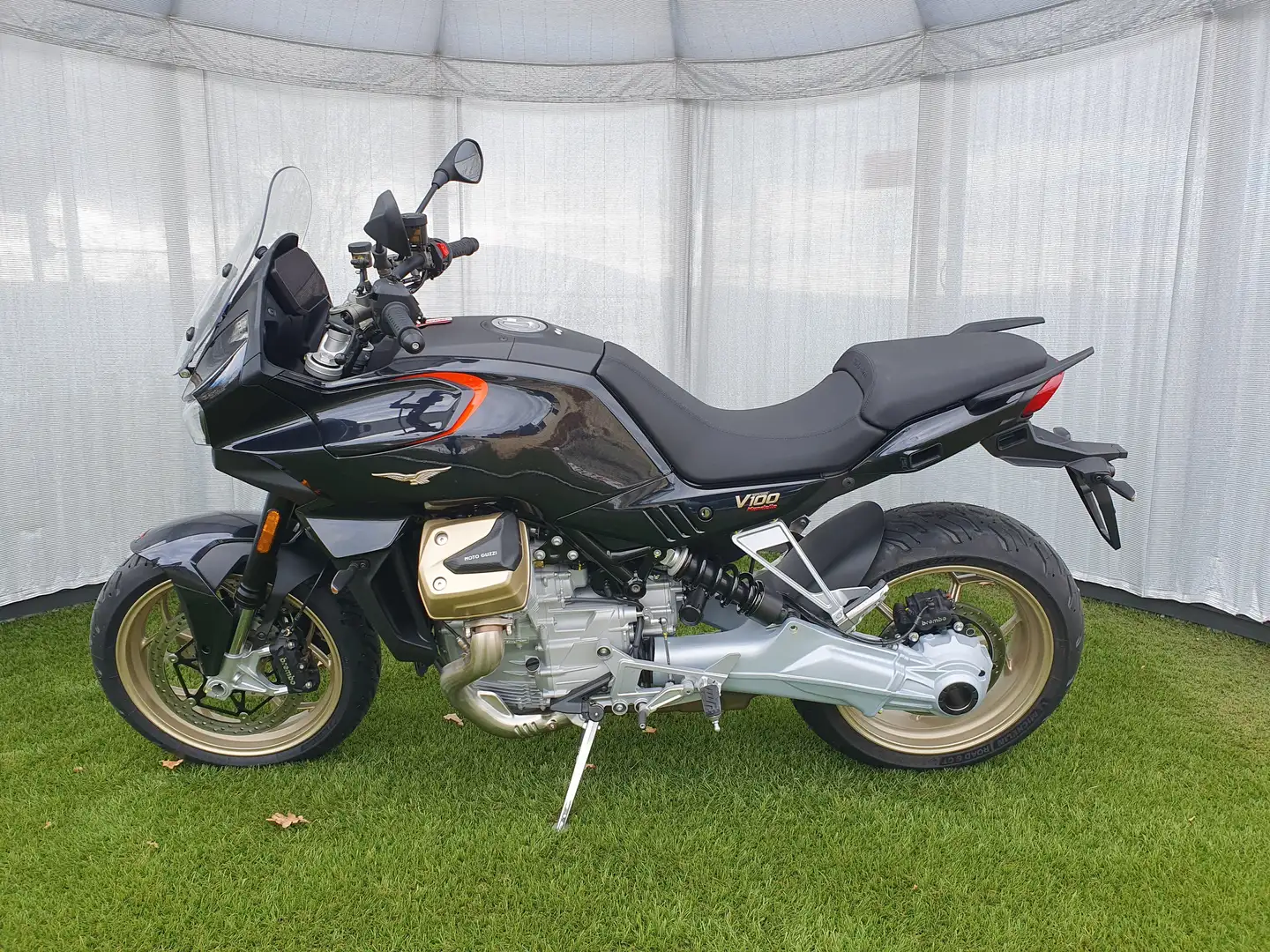 Moto Guzzi V 100 V100 Mandello Fekete - 1