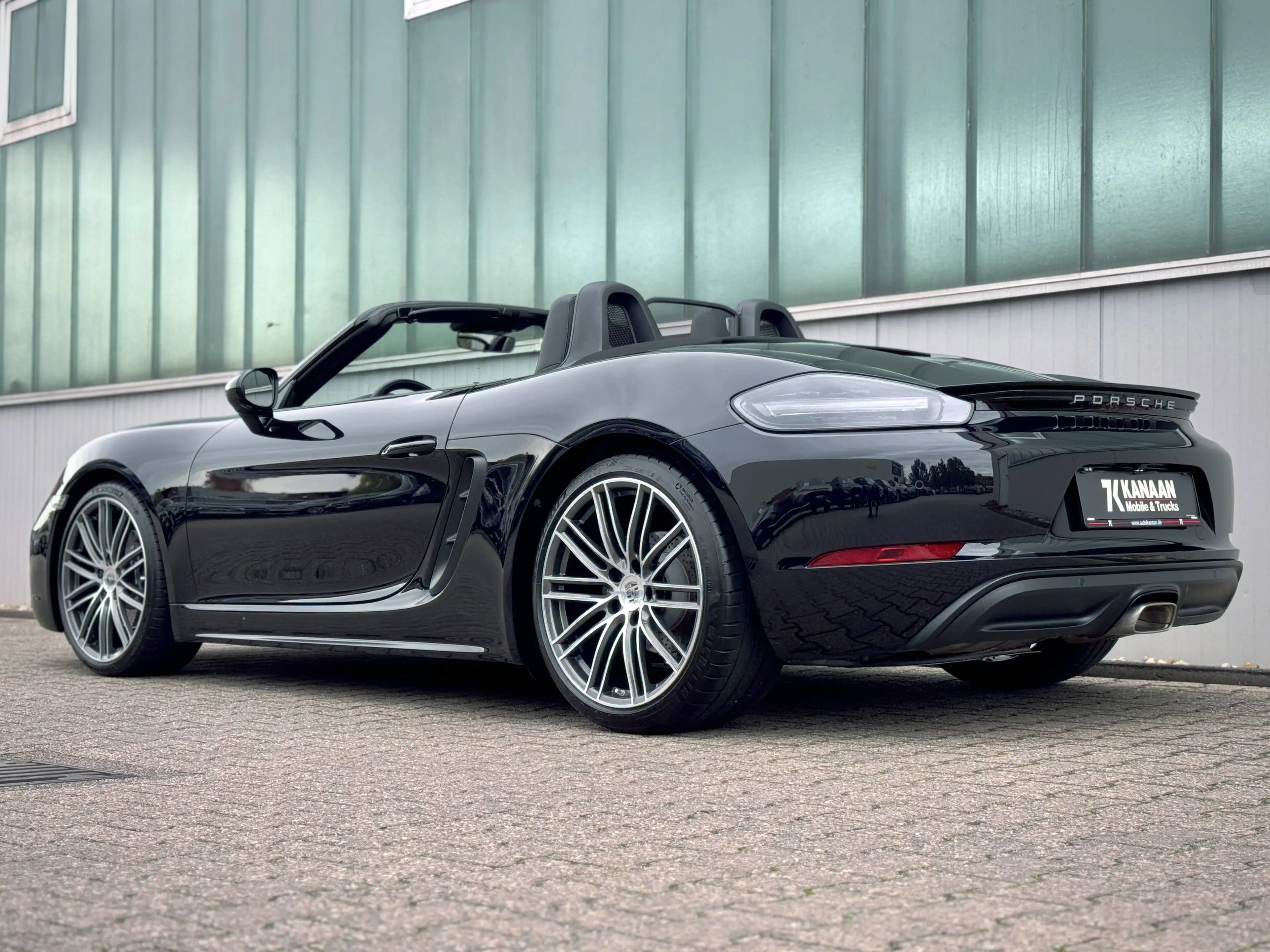 Porsche Boxster 718 — photo 8