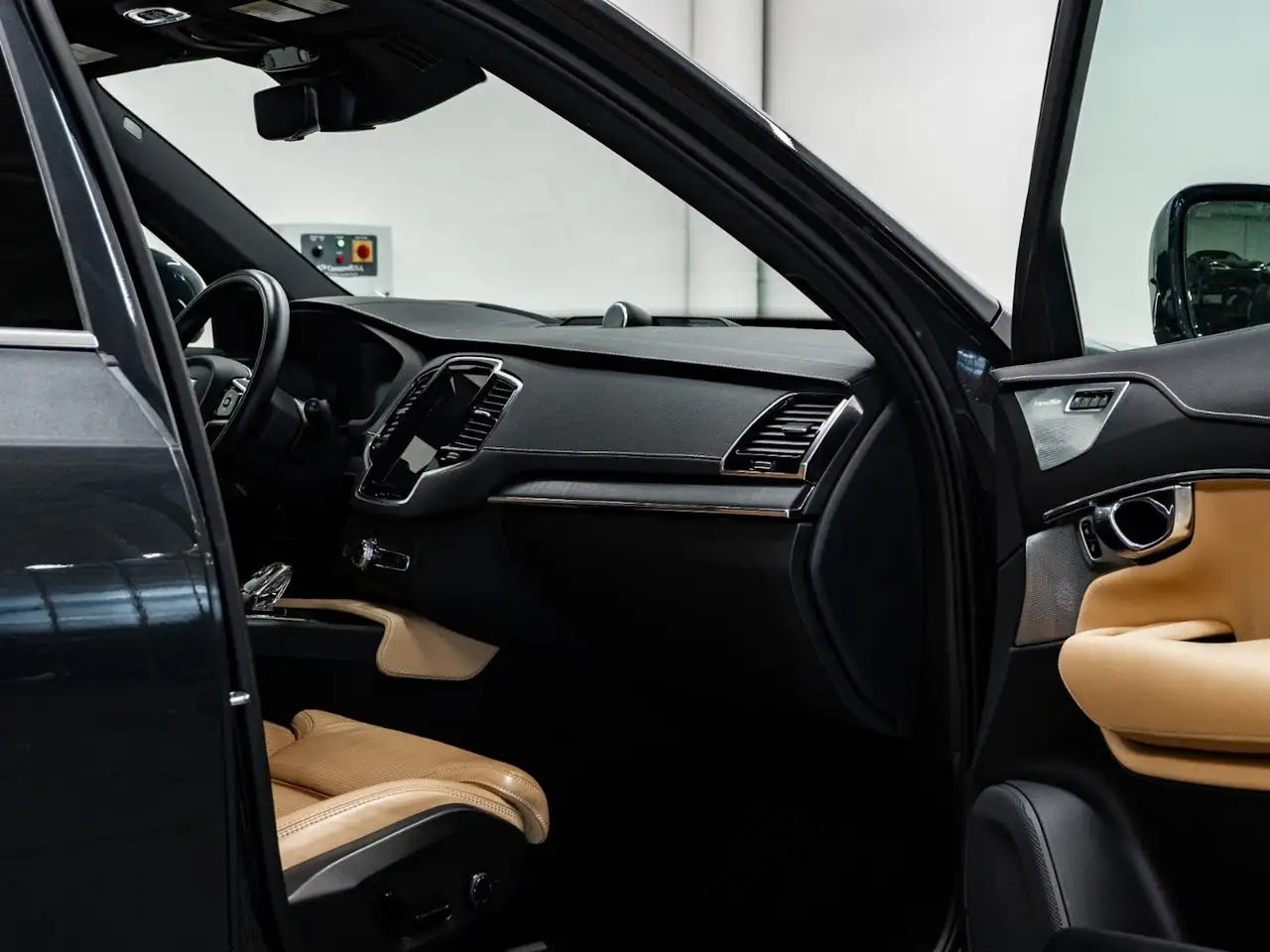 Volvo XC90 снимка Volvo XC90