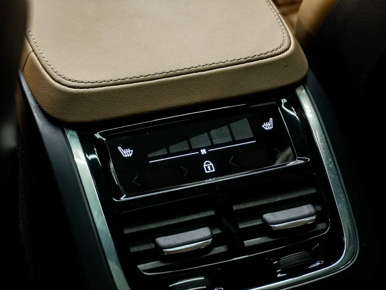 Volvo XC90 снимка Volvo XC90