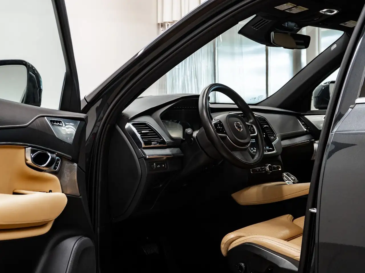 Volvo XC90 снимка Volvo XC90