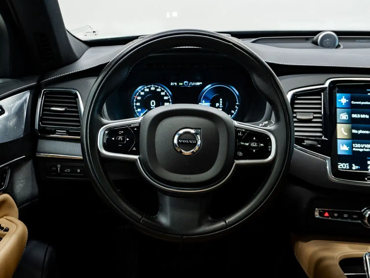 Volvo XC90 снимка Volvo XC90