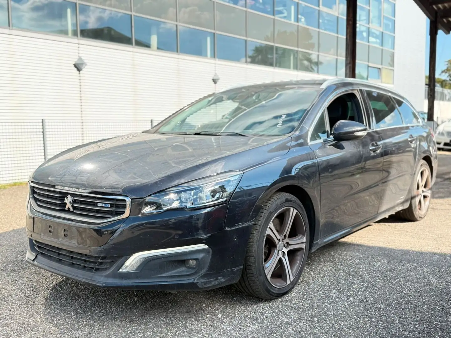 Peugeot 508 SW 2.0 Allure Sitzh. RFK. Head-Up. Panorama Gris - 2