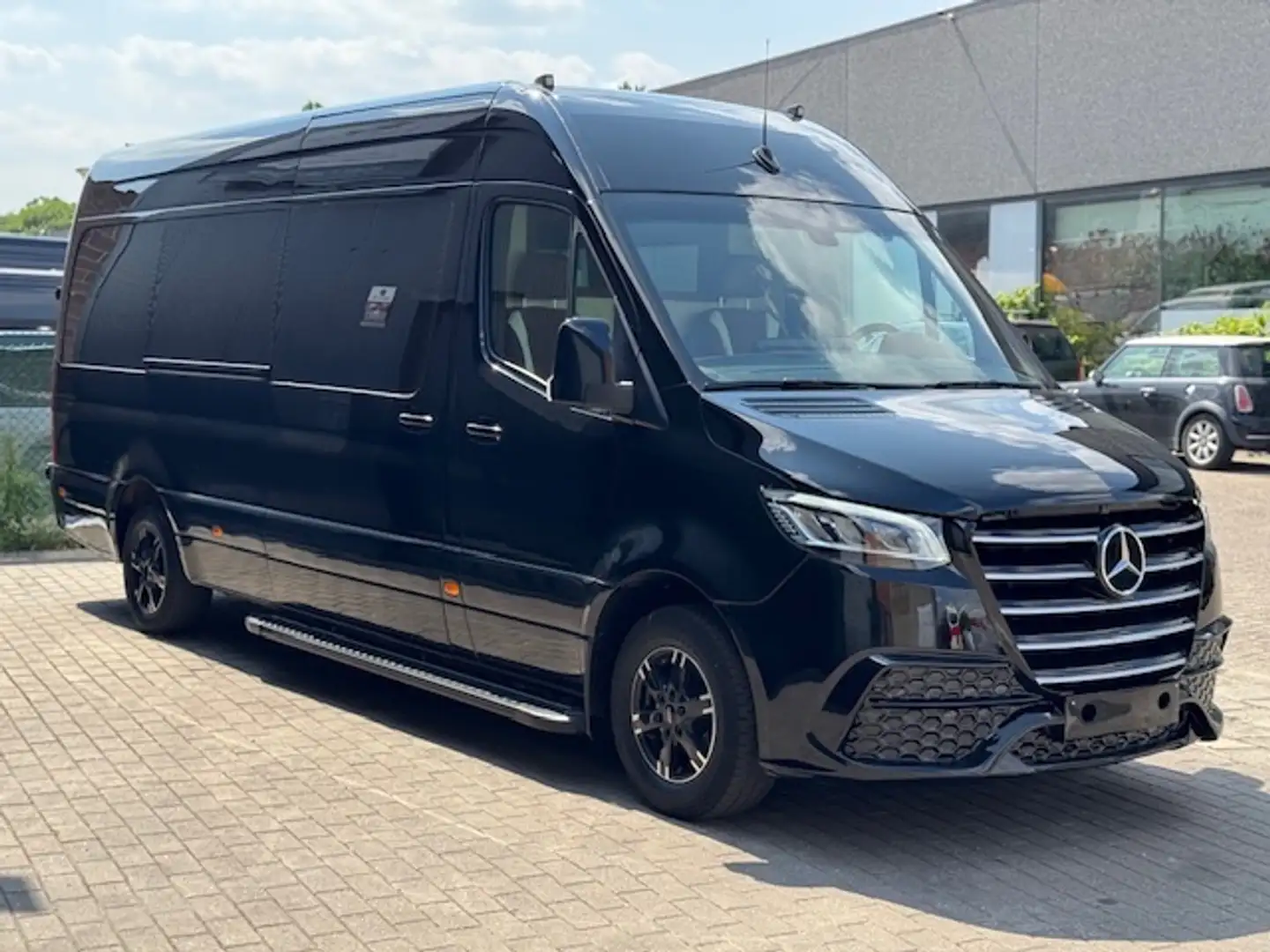 Mercedes-Benz SPRINTER VIP VAN Zwart - 2