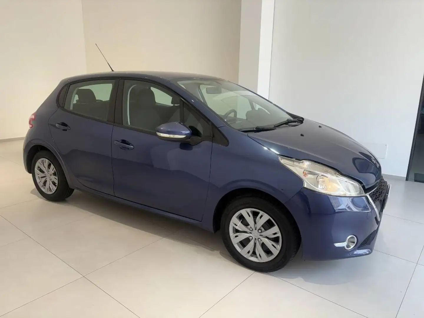 Peugeot 208 1.2 vti 12v Access 5p - 1