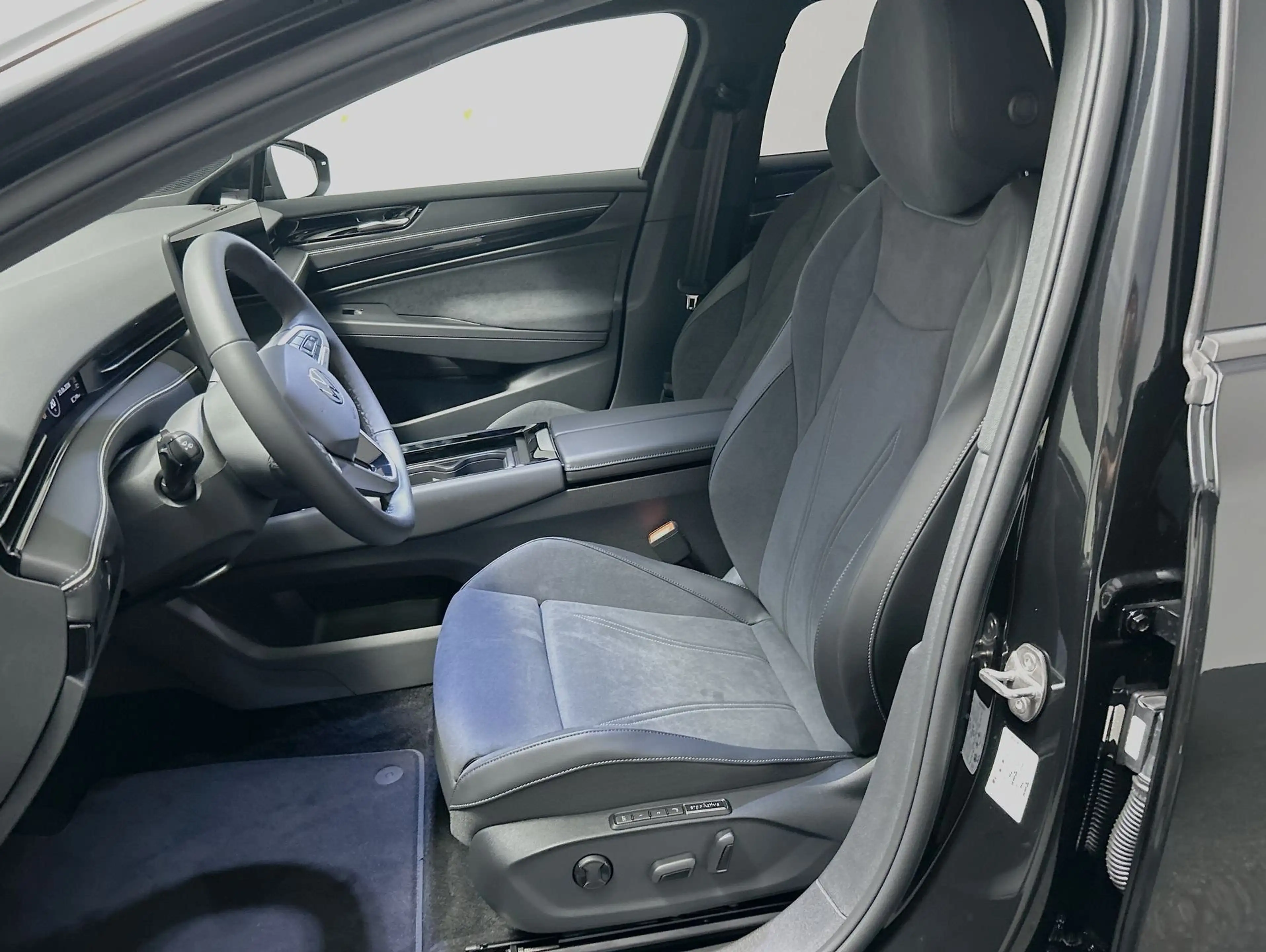 Volkswagen ID.7 Tourer Pro S 86 kWh CarPlay Black Matrix — photo 11