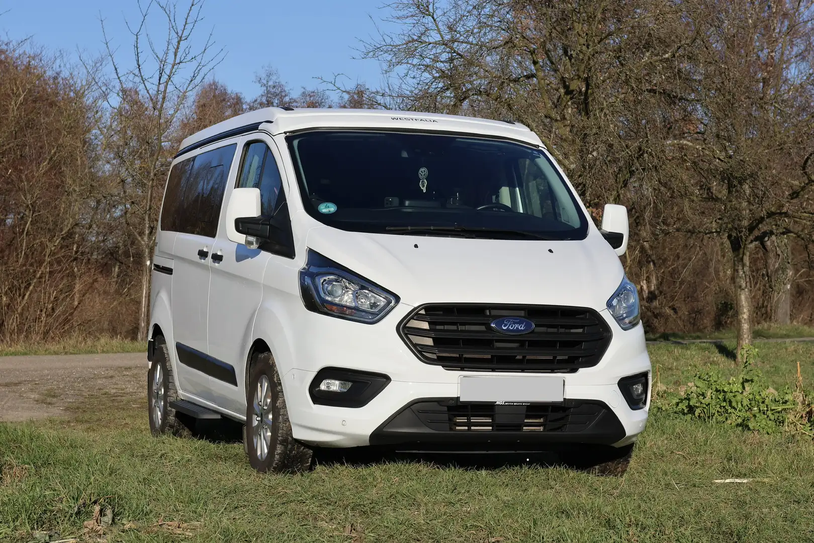 Ford Nugget Weiß - 1