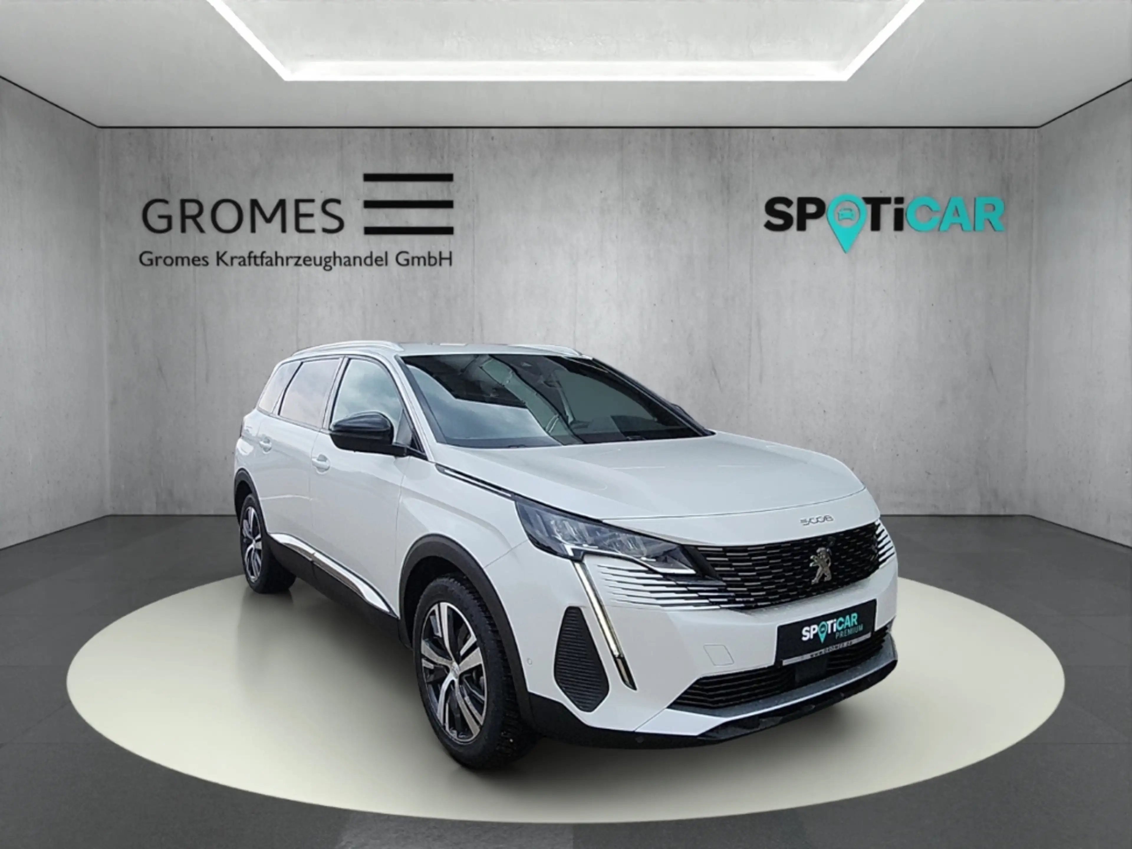 Peugeot 5008 Hybrid Allure Pack HYBRID 136 e-DSC6 7-Sitzer