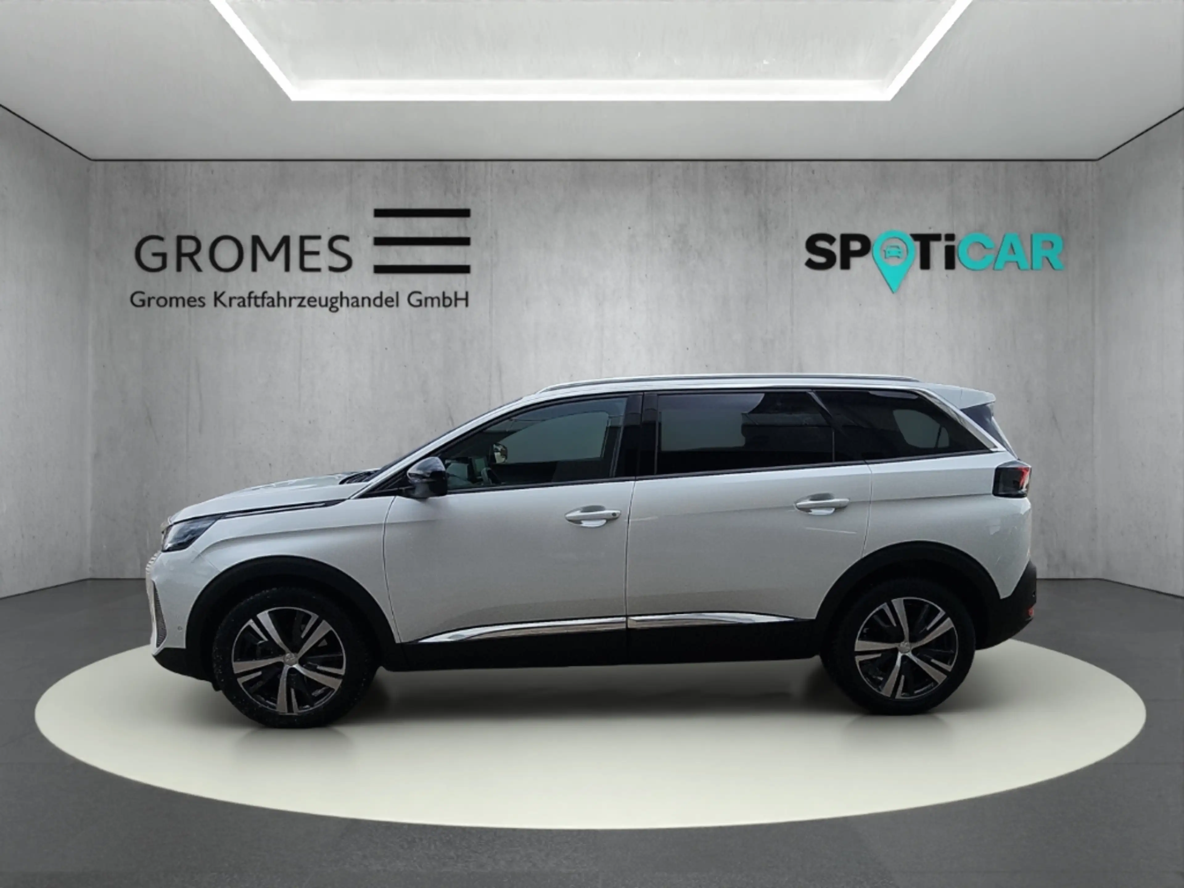 Peugeot 5008 Hybrid Allure Pack HYBRID 136 e-DSC6 7-Sitzer — photo 6