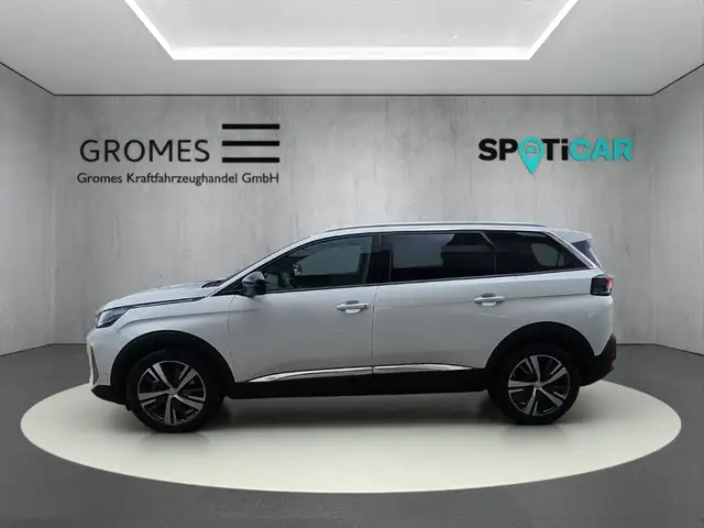 Peugeot 5008 view 6