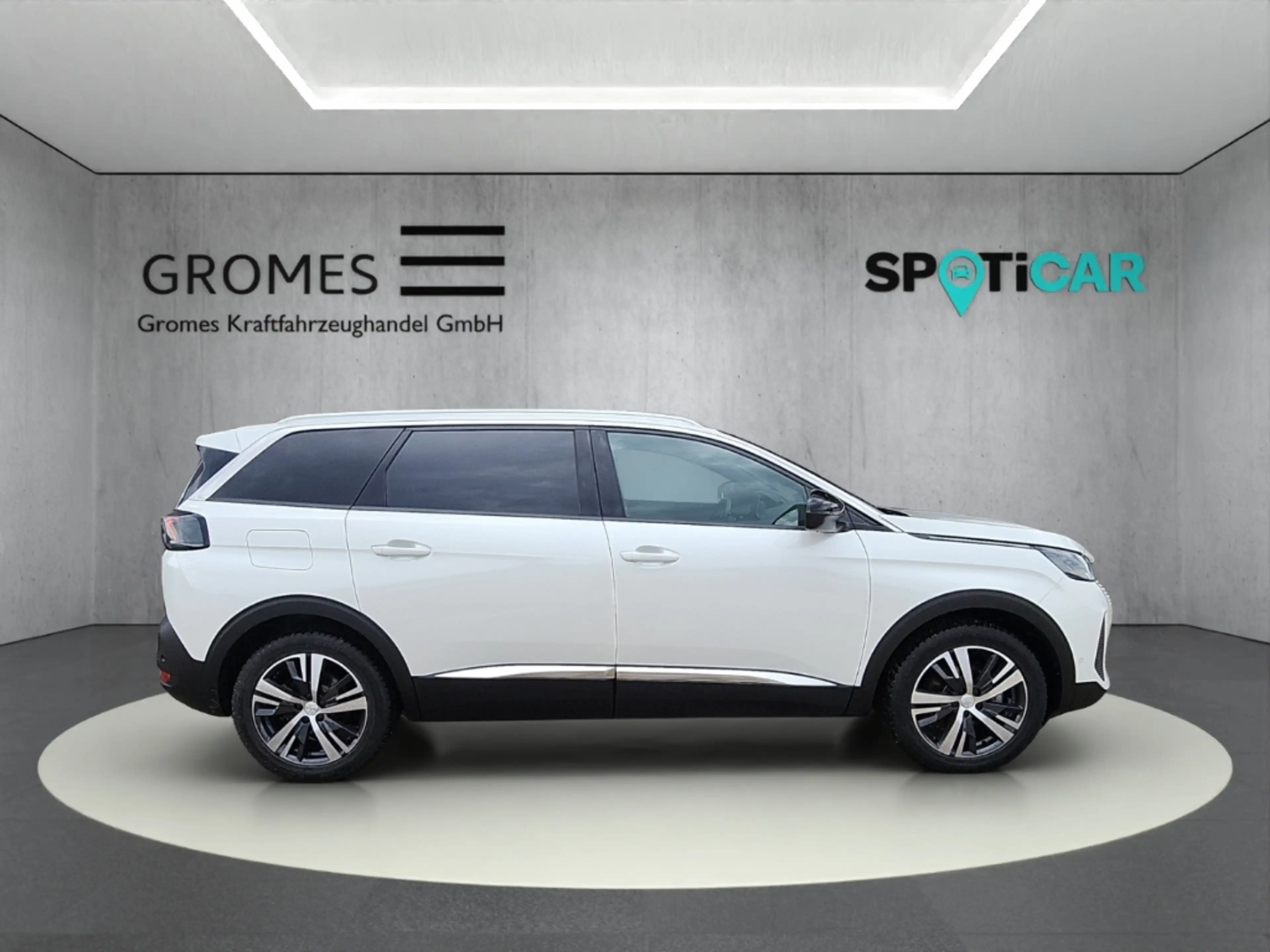 Peugeot 5008 Hybrid Allure Pack HYBRID 136 e-DSC6 7-Sitzer — photo 2
