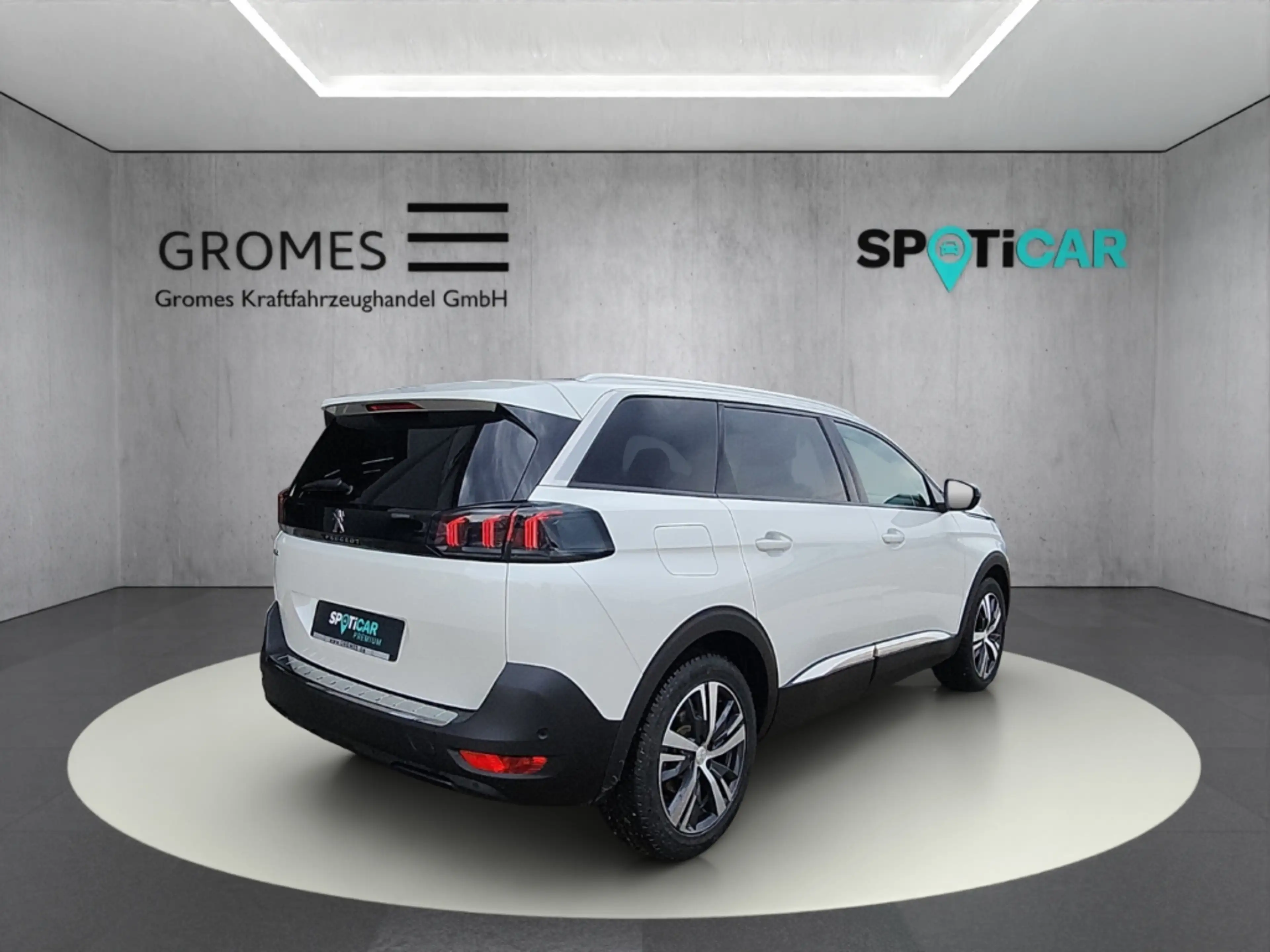 Peugeot 5008 Hybrid Allure Pack HYBRID 136 e-DSC6 7-Sitzer — photo 3