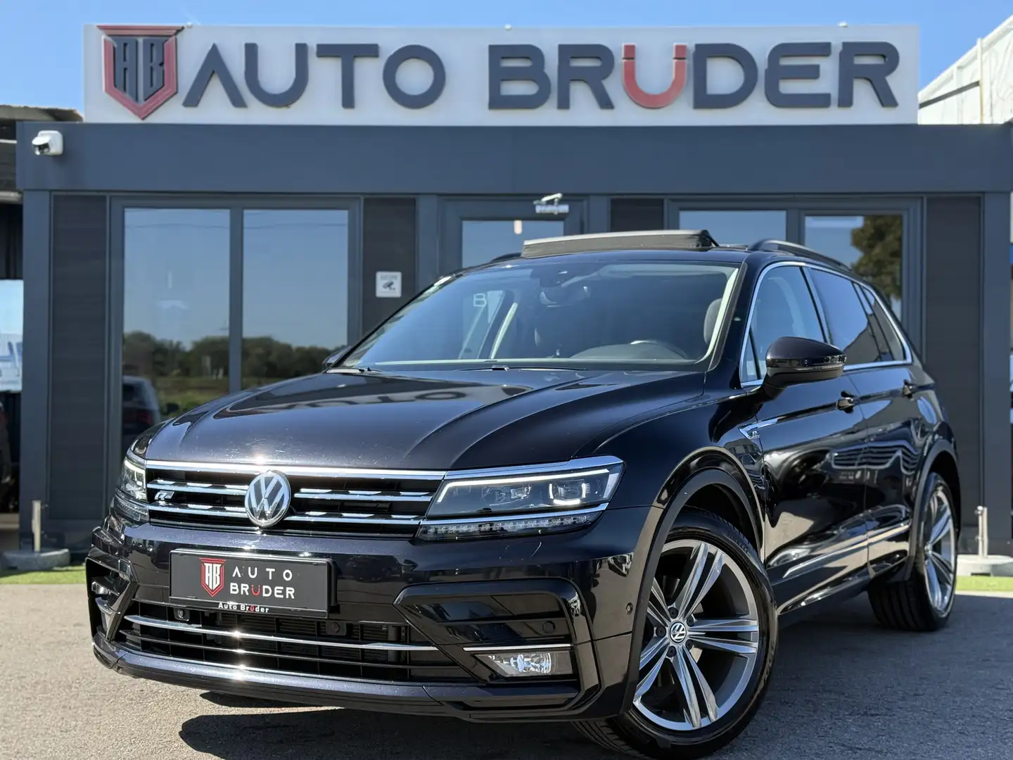 Volkswagen Tiguan Comfortline BMT/Start-Stopp 4Motion Schwarz - 2