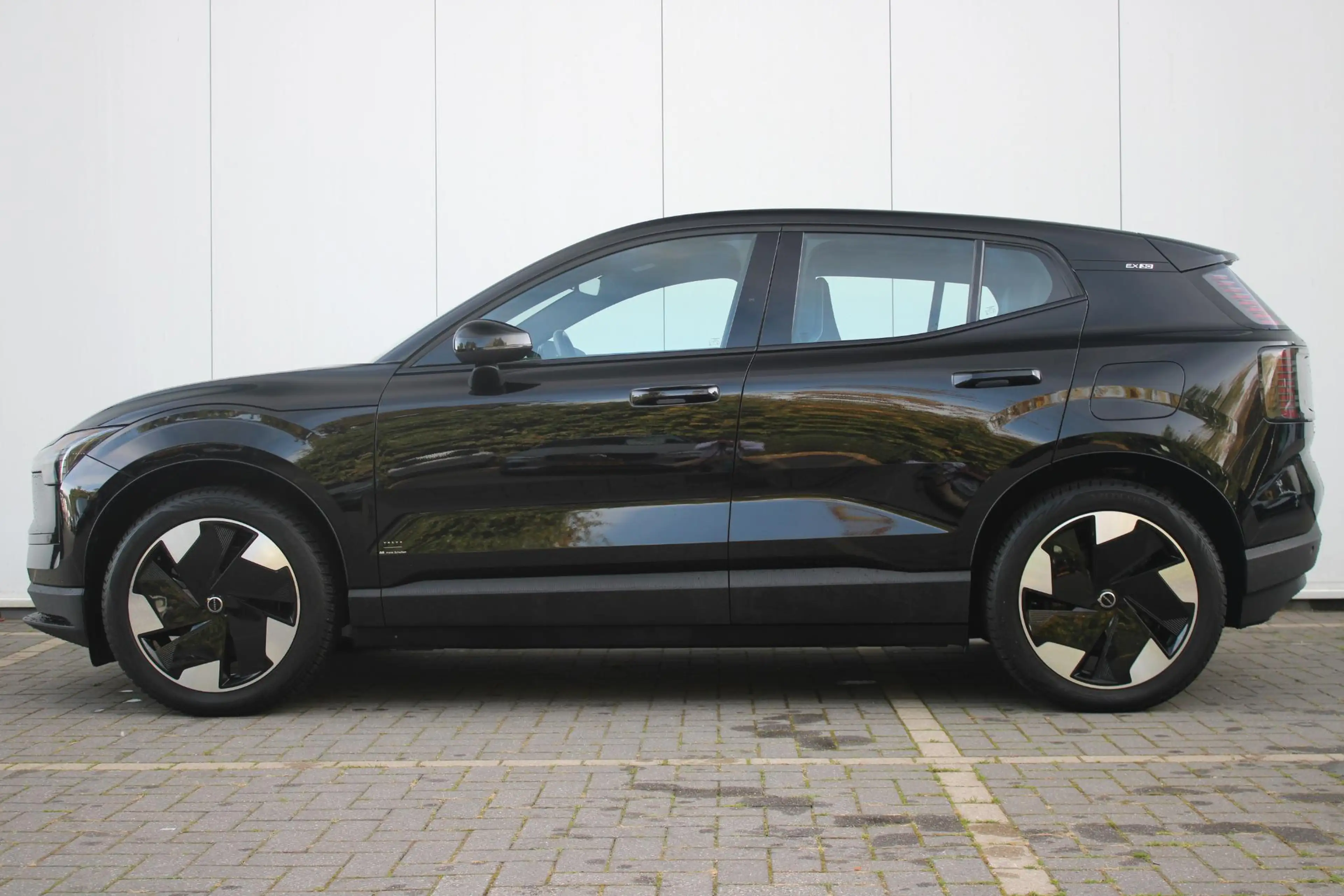 Volvo EX30 Single Motor Extended Range Plus 69 kWh | Verwarmb — photo 7