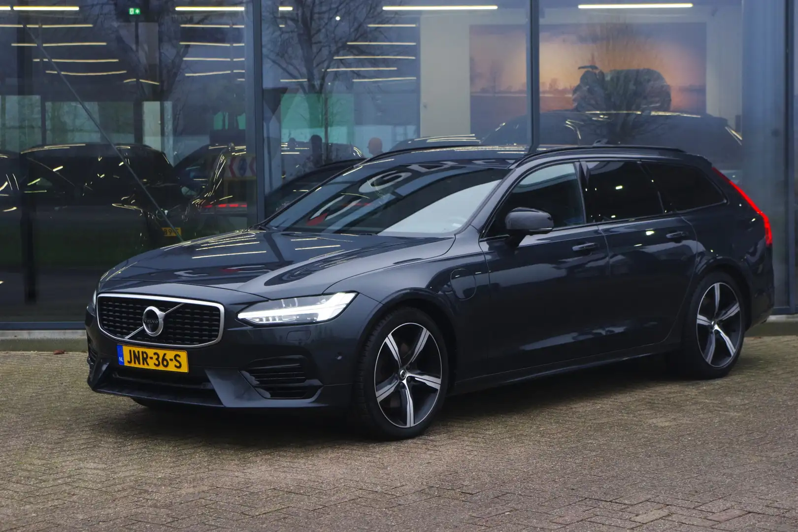 Volvo V90 2.0 T8 AWD R-Design 390 PK, Rondomzicht Camera, H/ Gris - 1