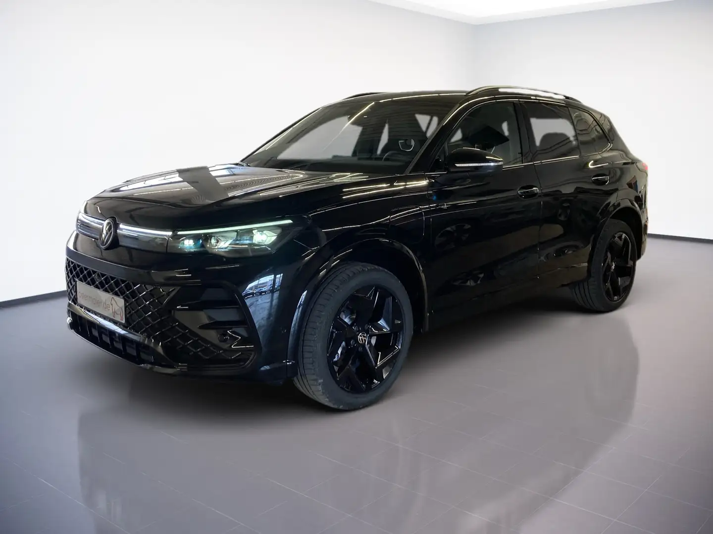 Volkswagen Tiguan R-LINE BLACK STYLE 1.5TSIe 204PS.MATRIX.NAVI.AHK.K Schwarz - 2