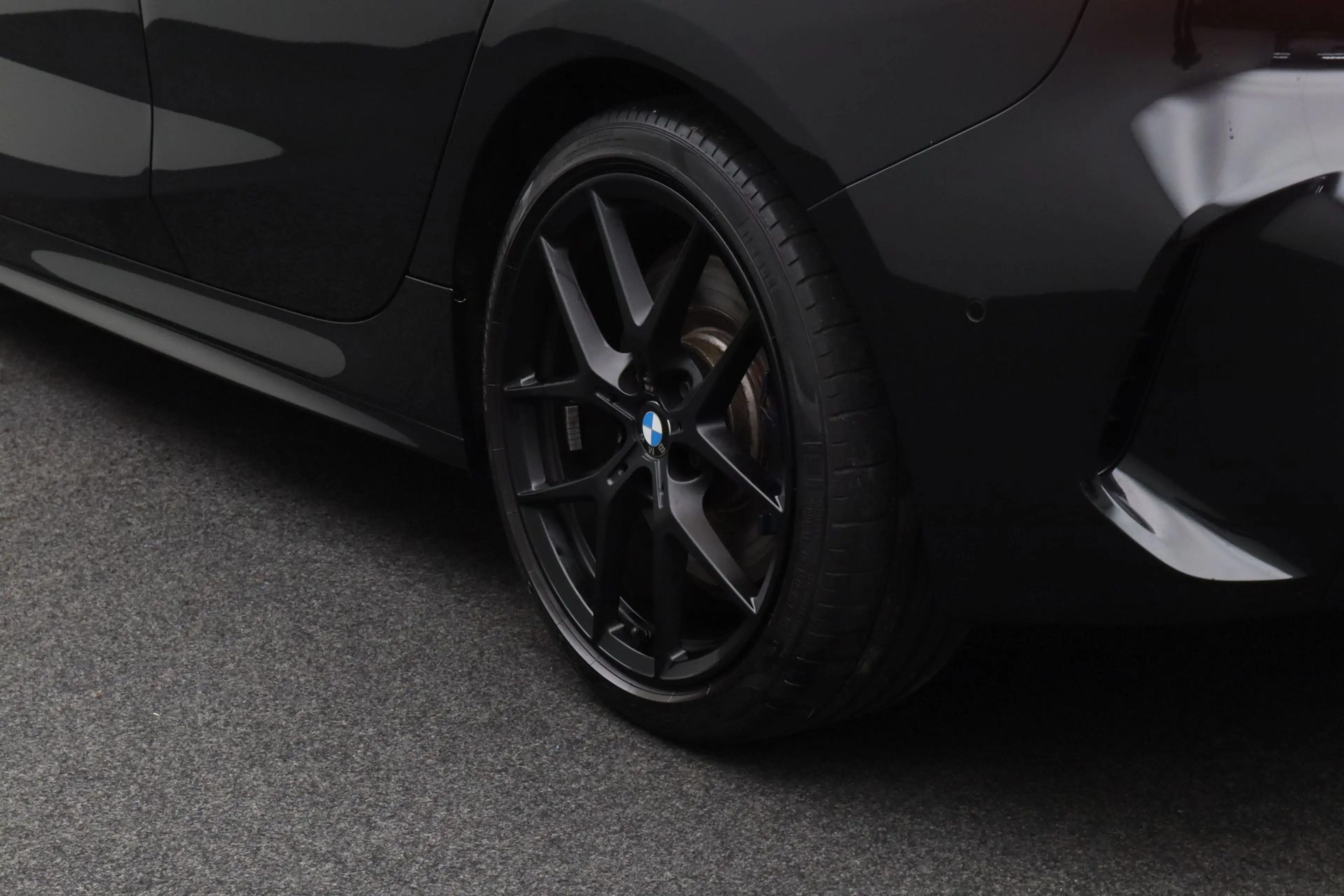 BMW 135 1-serie M135i xDrive | M-sport Shadow Line | BMW L — photo 8