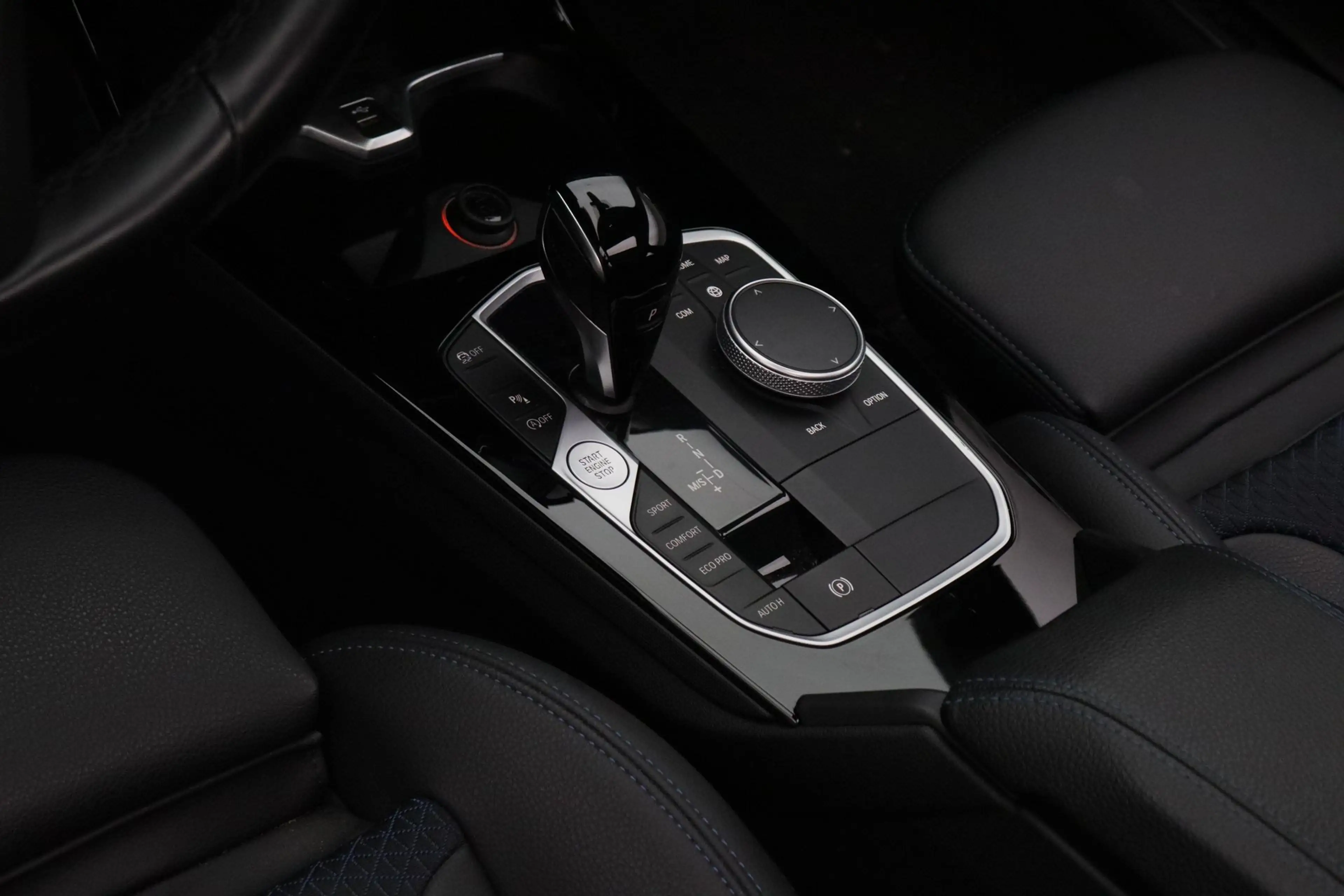 BMW 135 1-serie M135i xDrive | M-sport Shadow Line | BMW L — photo 10