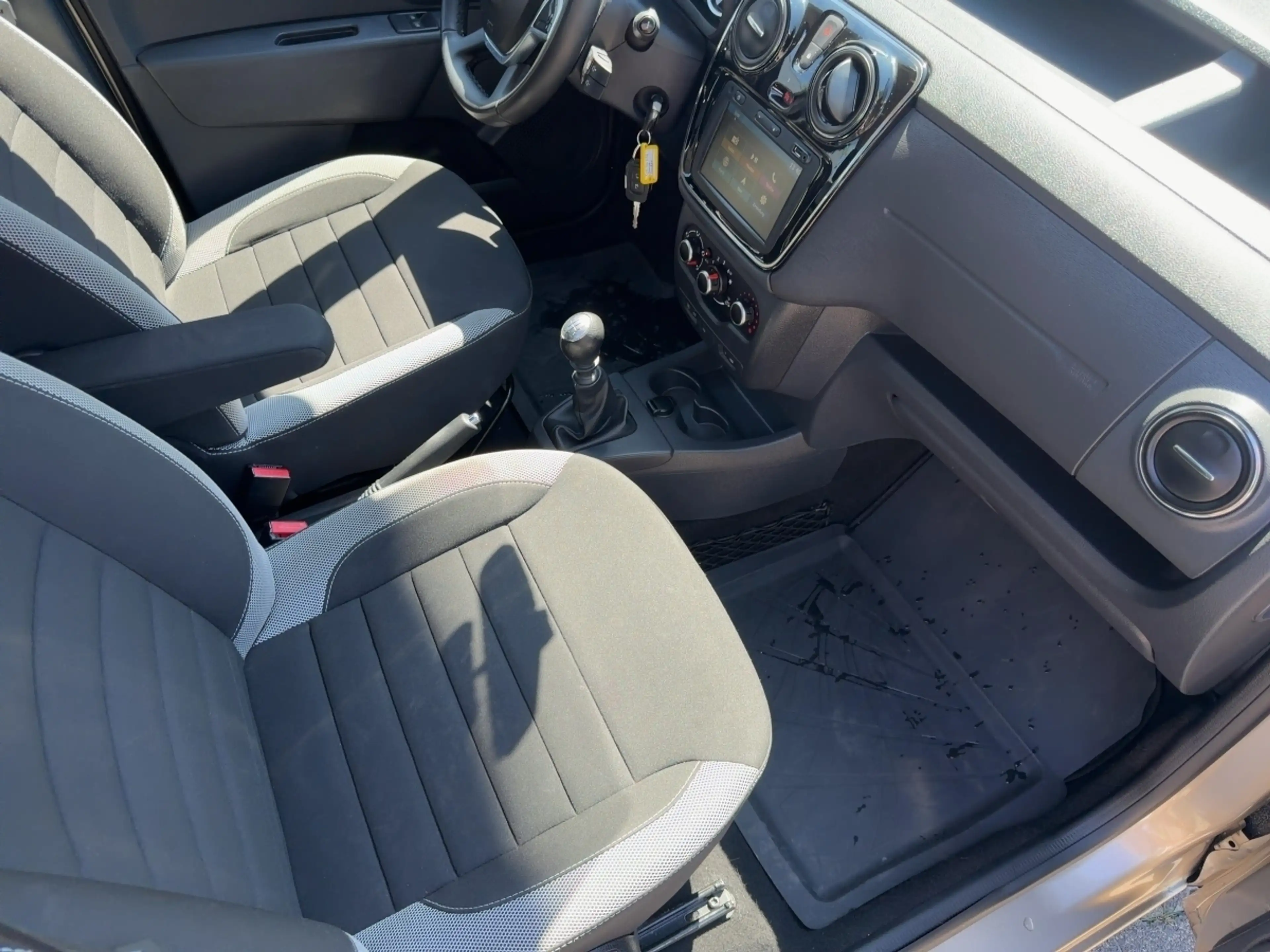 Dacia Dokker TCe130 Stepway Plus KAMERA/SITZH/GJR/NAVI — photo 11