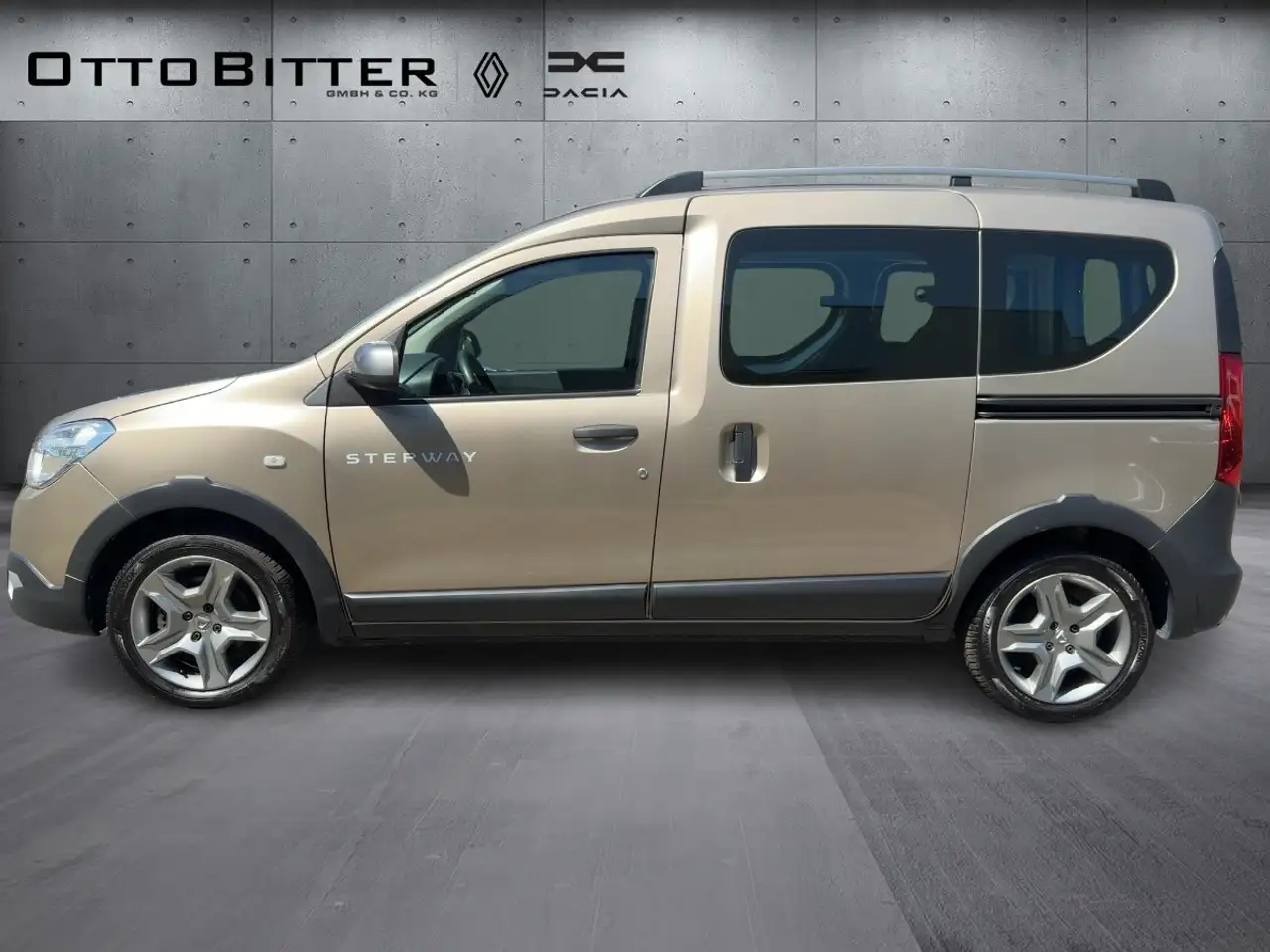 Dacia Dokker TCe130 Stepway Plus KAMERA/SITZH/GJR/NAVI, миниатюра 2
