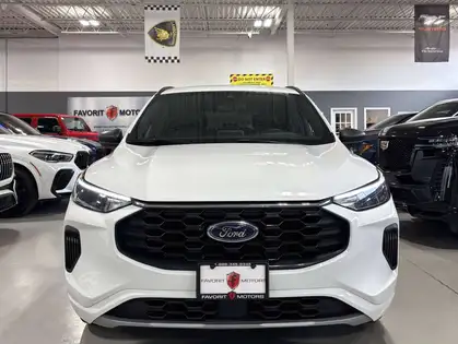White 2023 Ford Escape Hybrid SUV / Crossover  Automatic