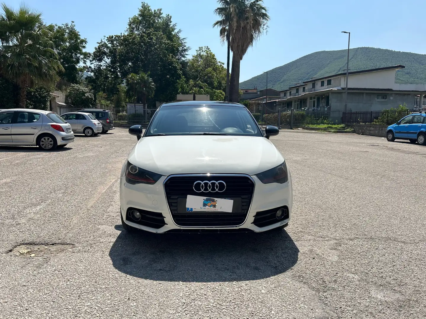 Audi A1 A1 I 2010 3p 1.6 tdi Ambition 105cv Blanc - 1