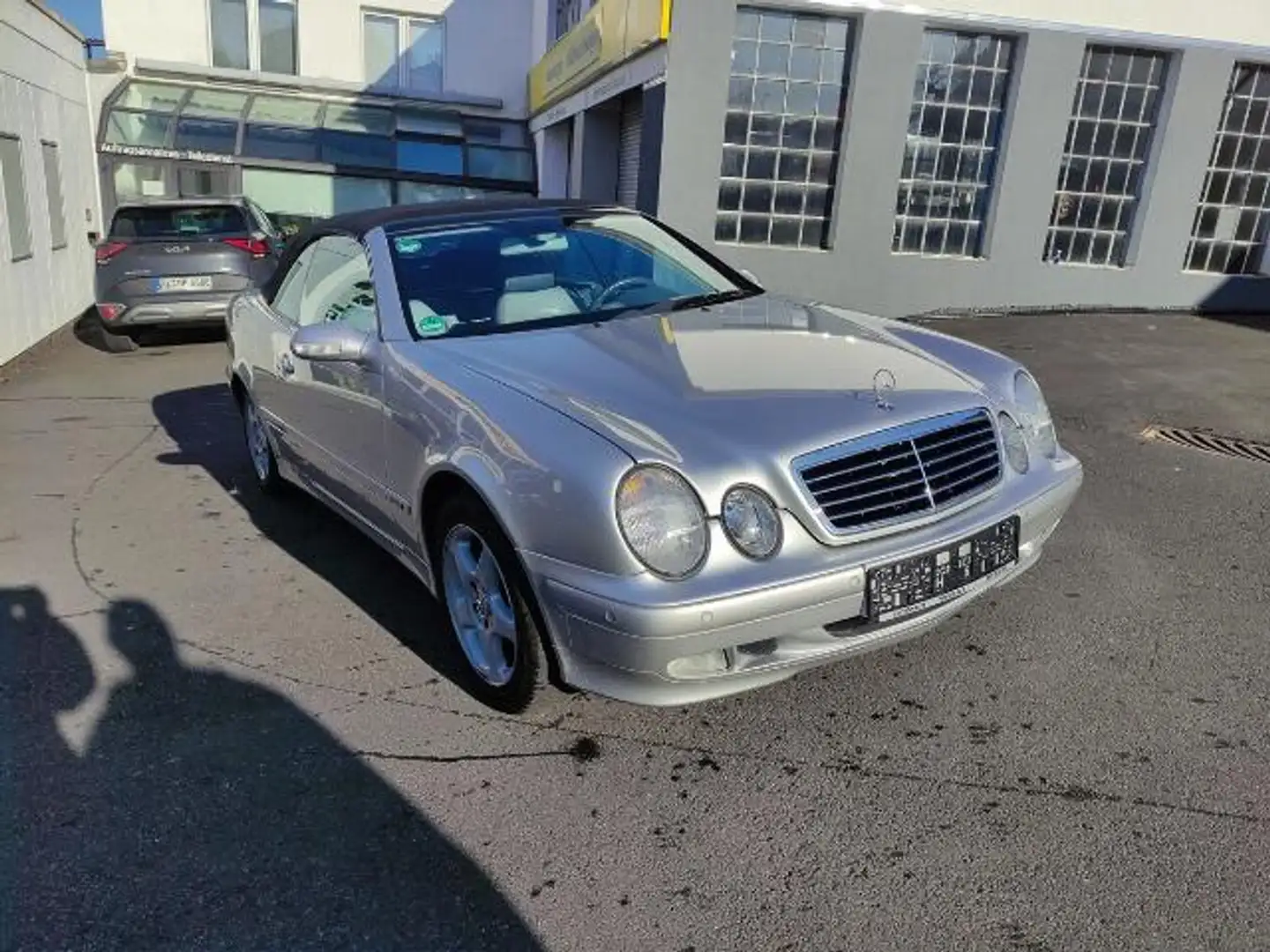 Mercedes-Benz CLK 200 Avantgarde Серебристый - 2