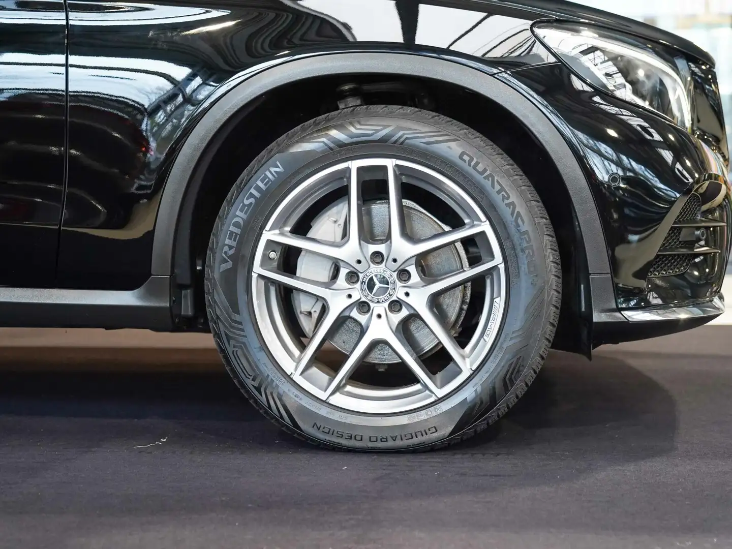 Mercedes-Benz GLC 250 GLC 250 d 4M AMG Line COMAND AHK DISTRO KEYLESS Schwarz - 2