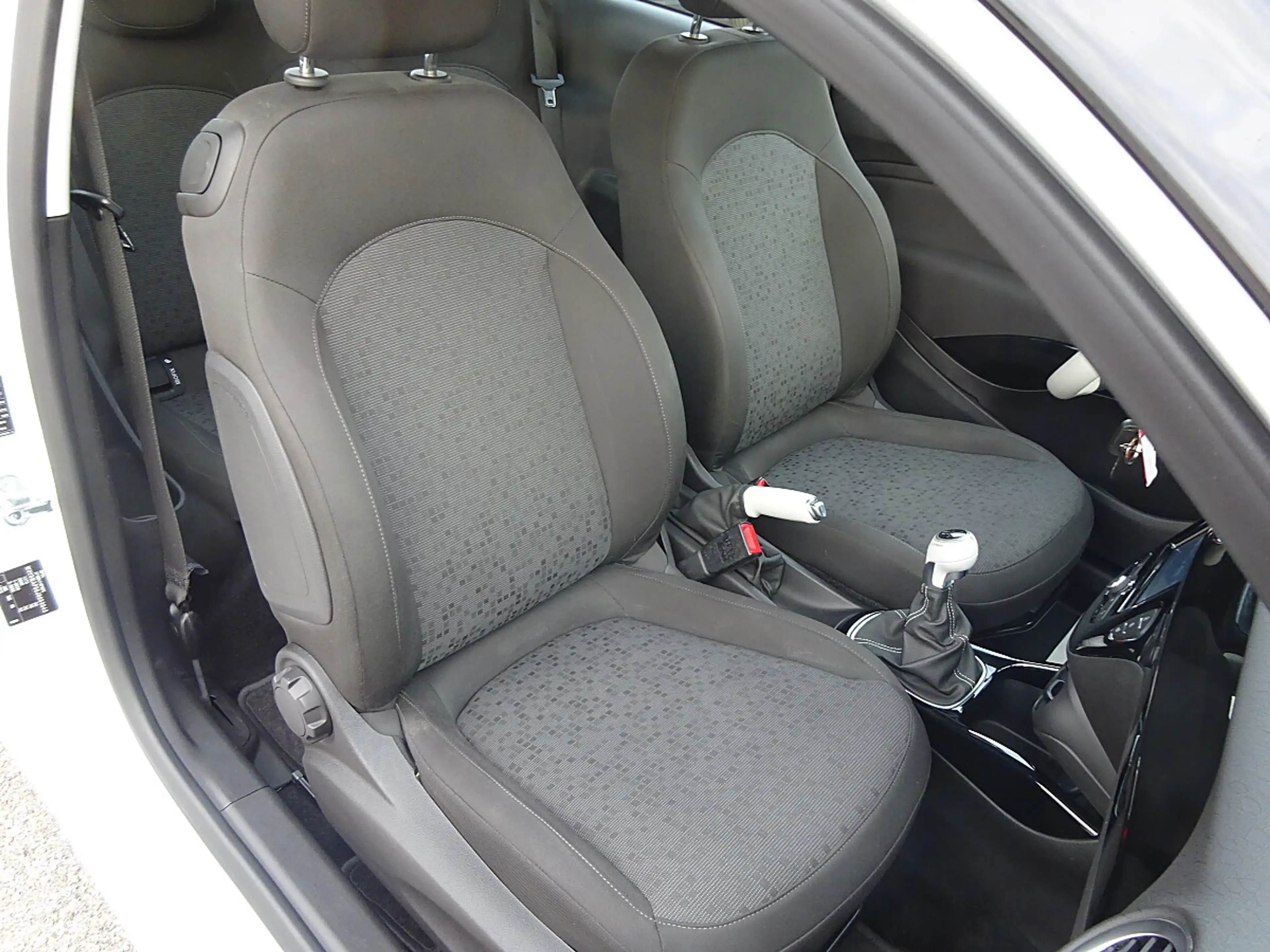 Opel Adam 1.2 Unlimited — photo 4
