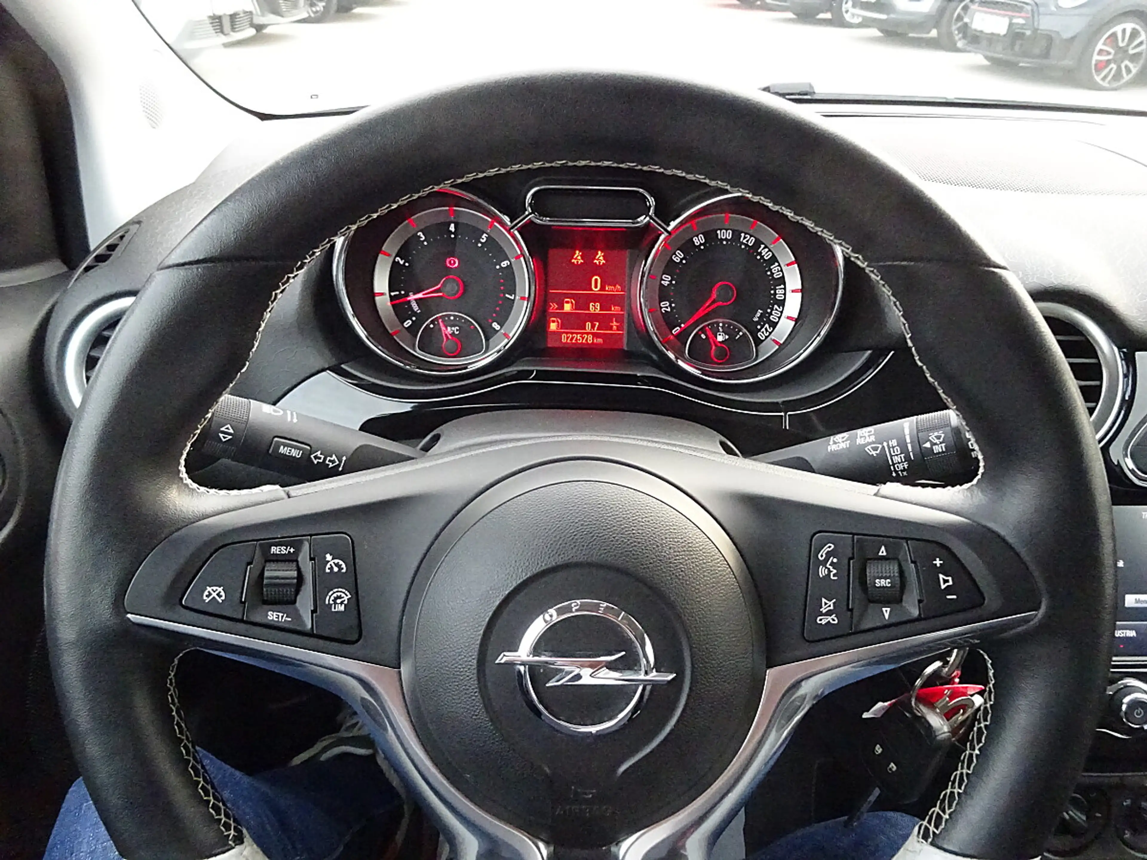 Opel Adam 1.2 Unlimited — photo 8