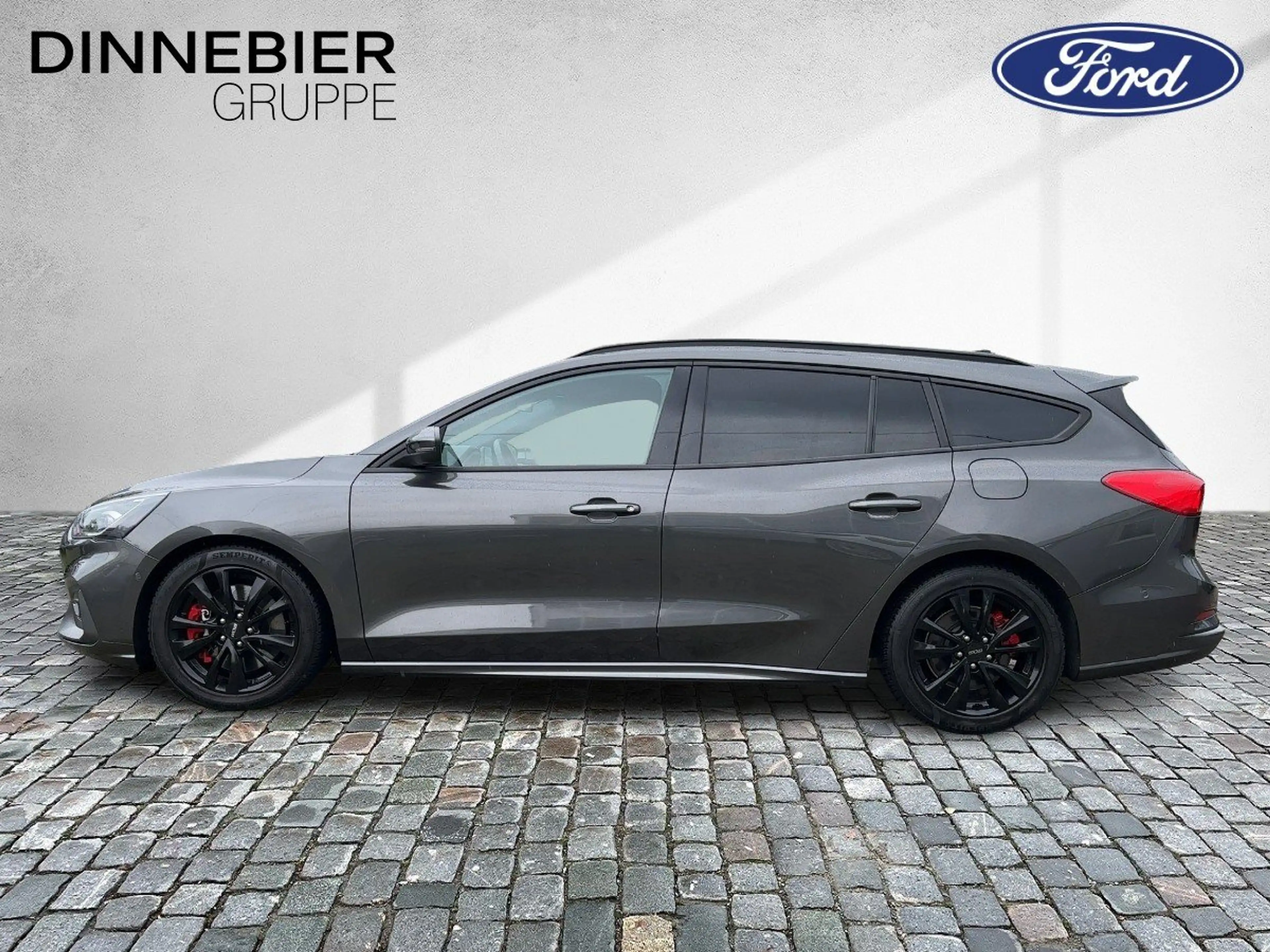Ford Focus ST 2.3EB ACC CAM LED NAVI PANO TWA HUD PDC — photo 3