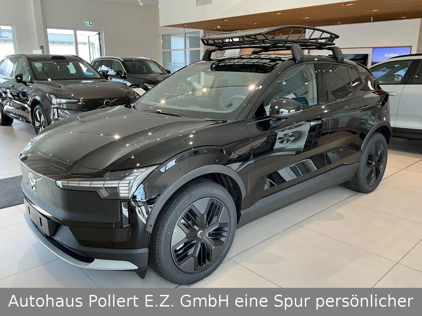 Volvo EX30 Cross Country 315 kW Twin Motor Performance Schwarz - 1