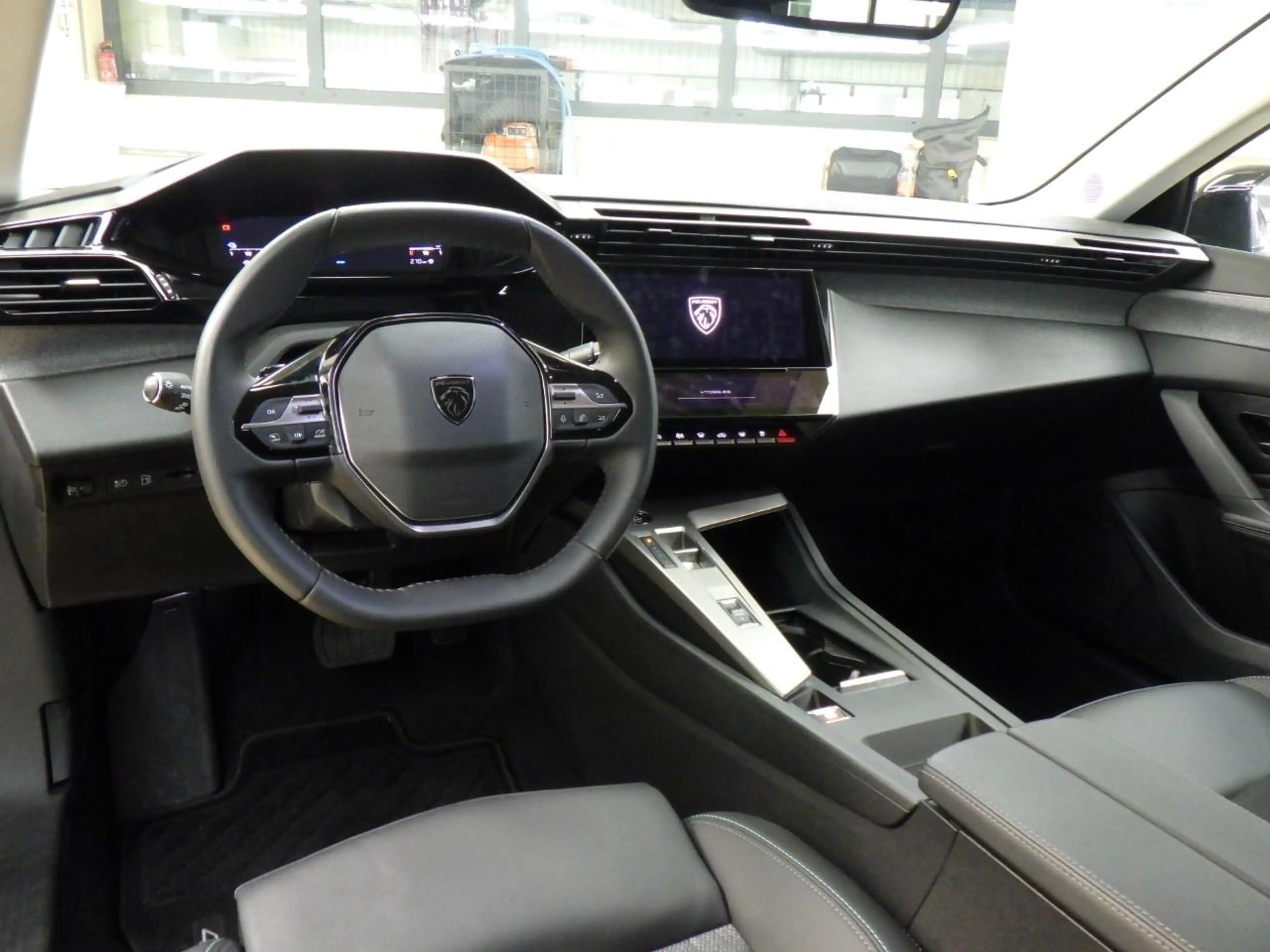 Peugeot 408 1.6 HYbrid 225 EAT8 Allure Avantage SOH 99% | Tot — photo 5