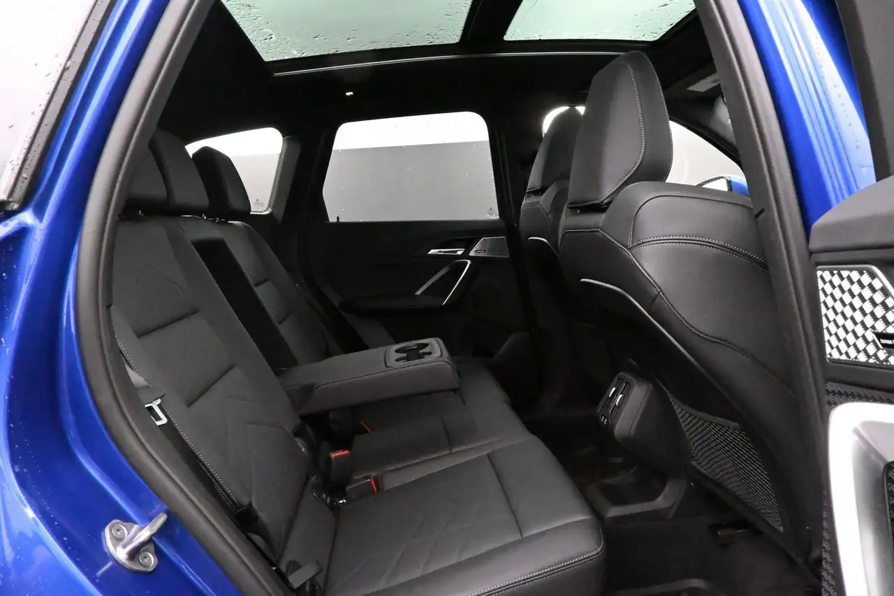 BMW X1 снимка BMW X1