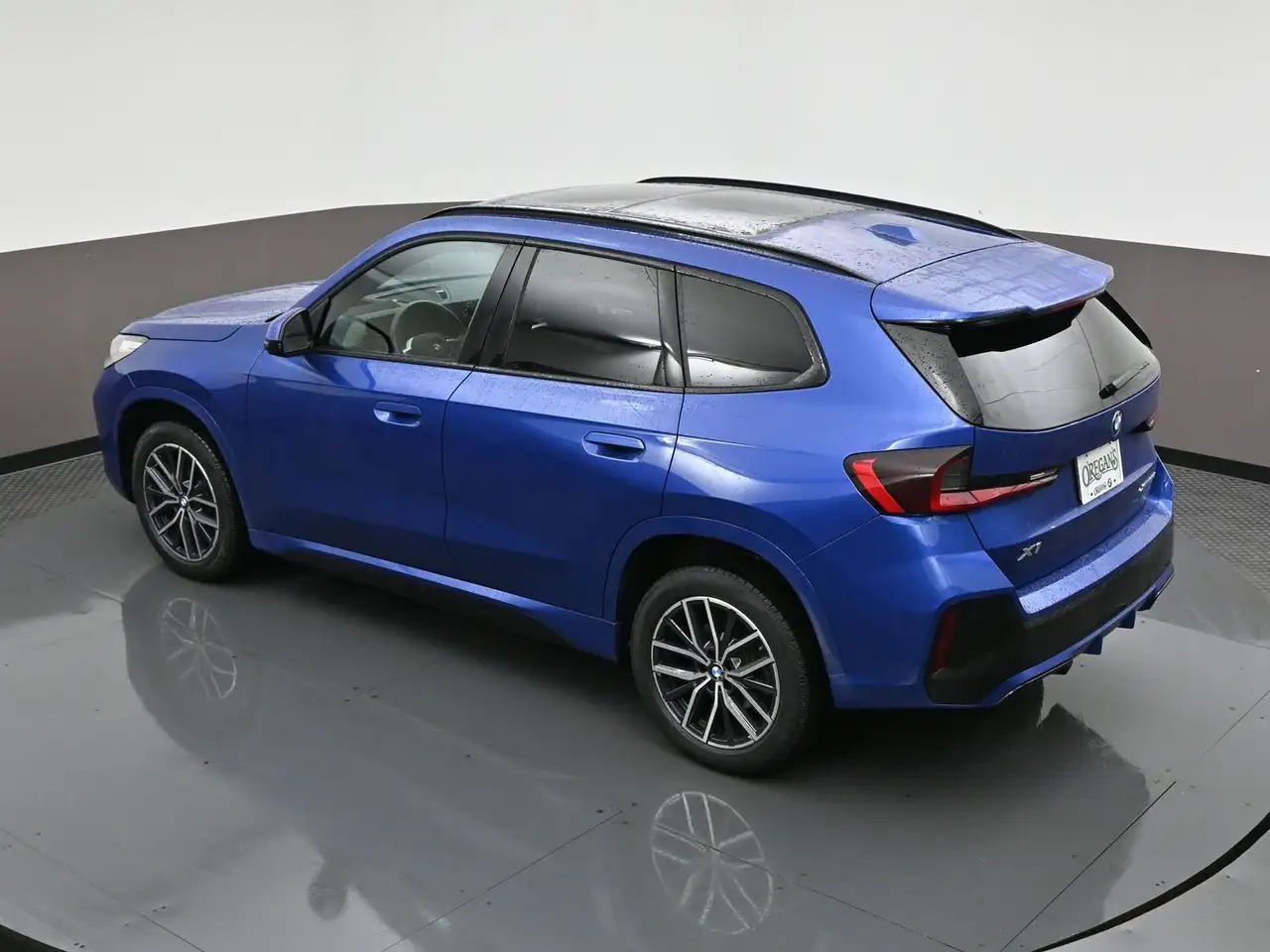 BMW X1 снимка BMW X1