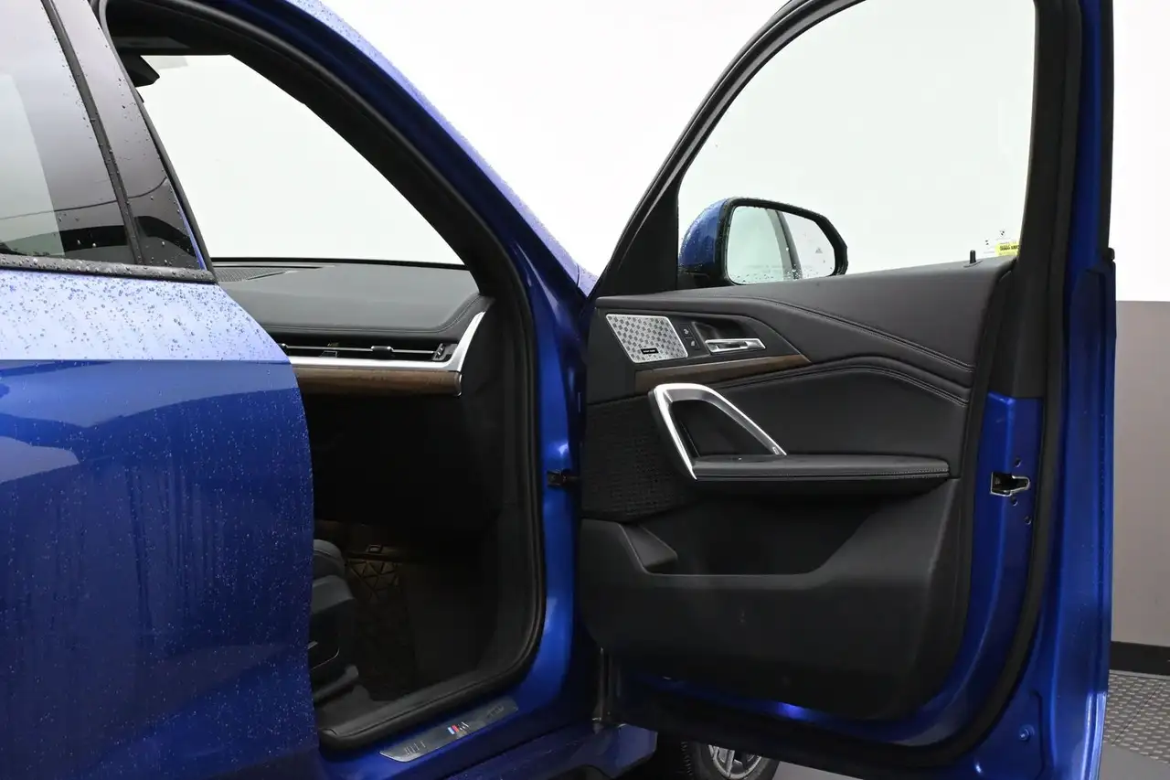 BMW X1 снимка BMW X1