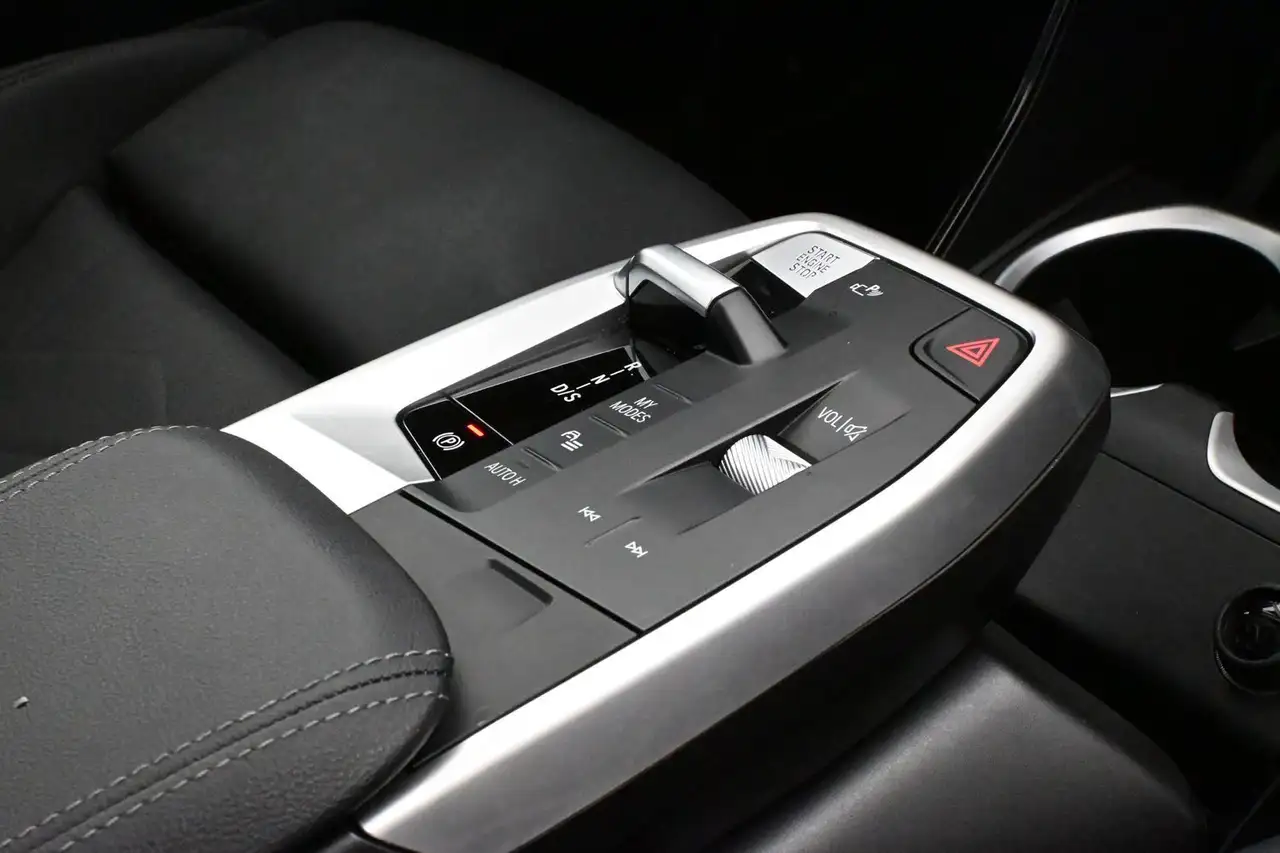 BMW X1 снимка BMW X1