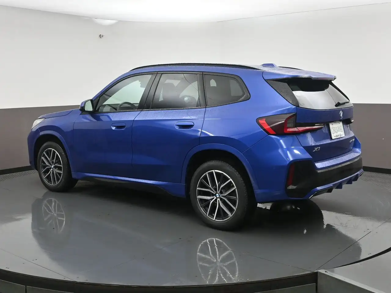 BMW X1 снимка BMW X1