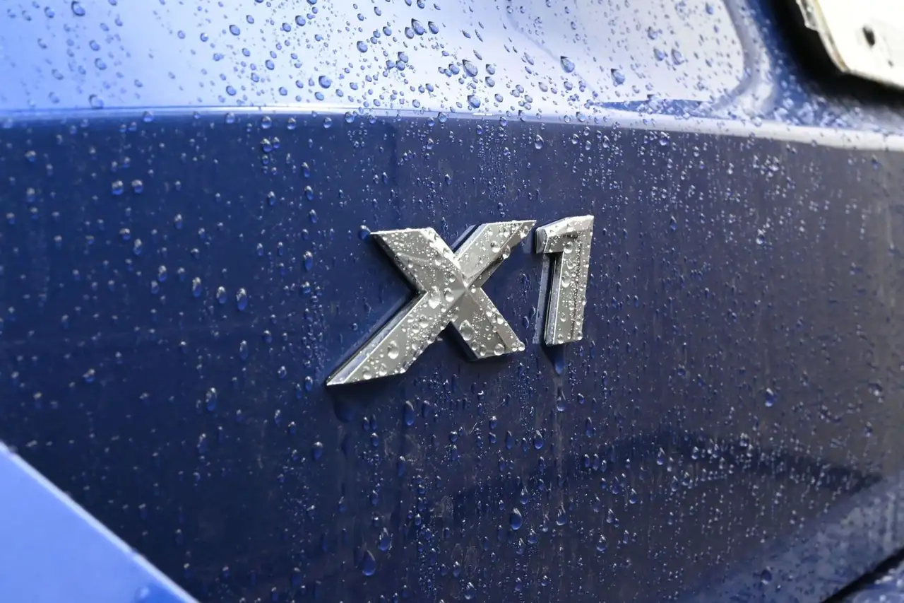 BMW X1 снимка BMW X1