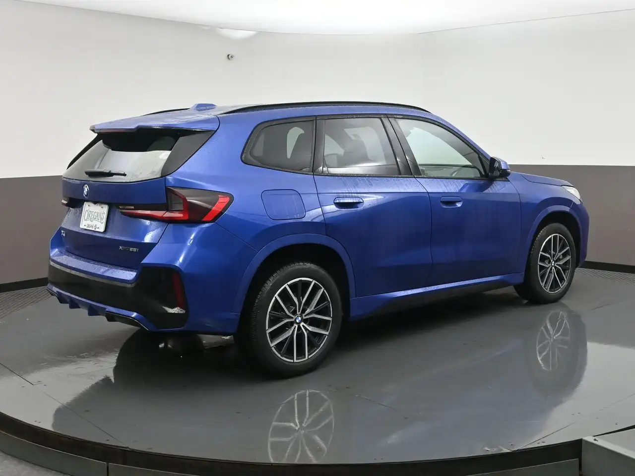 BMW X1 снимка BMW X1