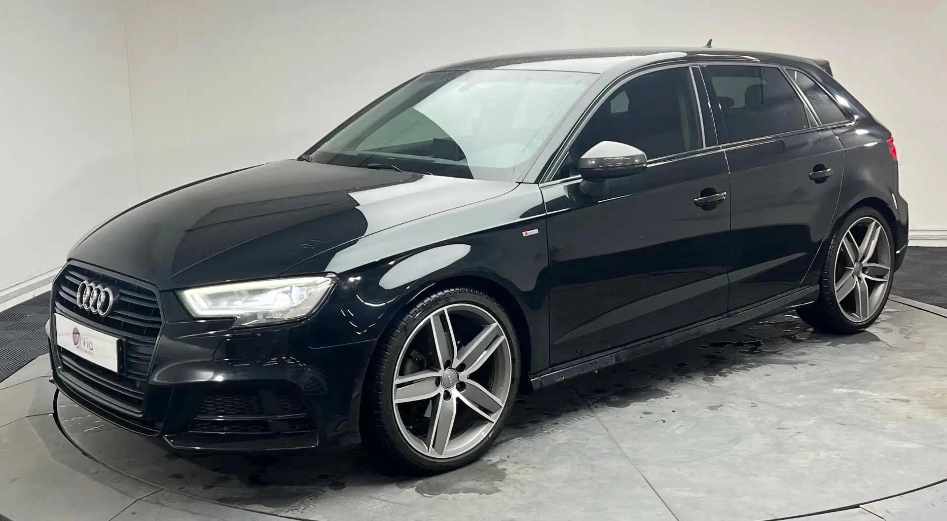Audi A3 2.0 TDI 150 ch S tronic 6 Sport - Suivi Complet - Siège Av Chauffant - Virtual Cockpit Noir - 1