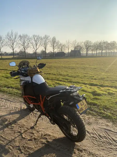 KTM 1190 Adventure - foto 3