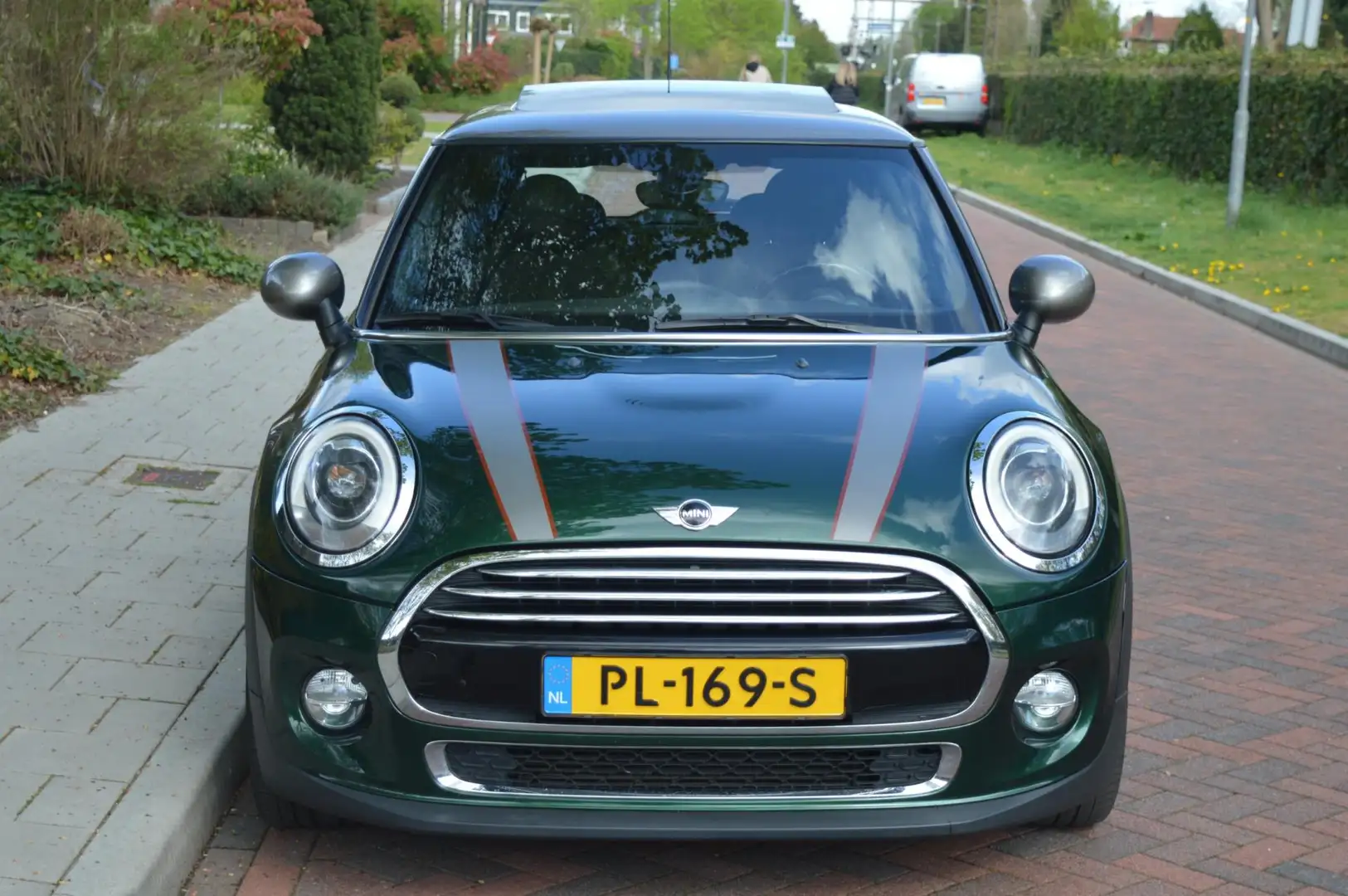 MINI Cooper Mini 1.5 "SEVEN" Org NL/NAP/panoramadak/dealer ond Groen - 2