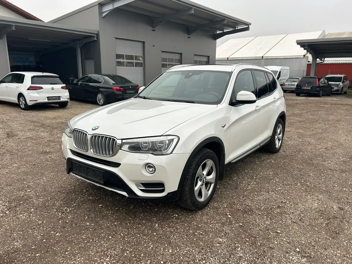 BMW X3 xDrive 20 d Weiß - 2