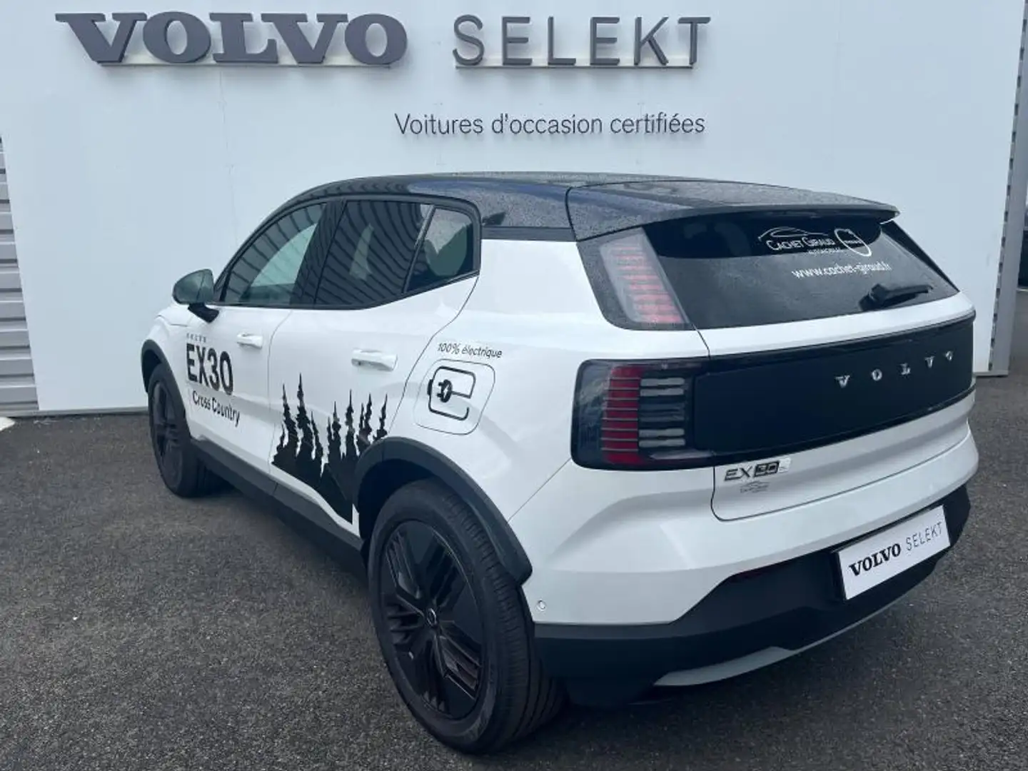 Volvo EX30 Twin Performance 428ch Ultra Blanc - 2