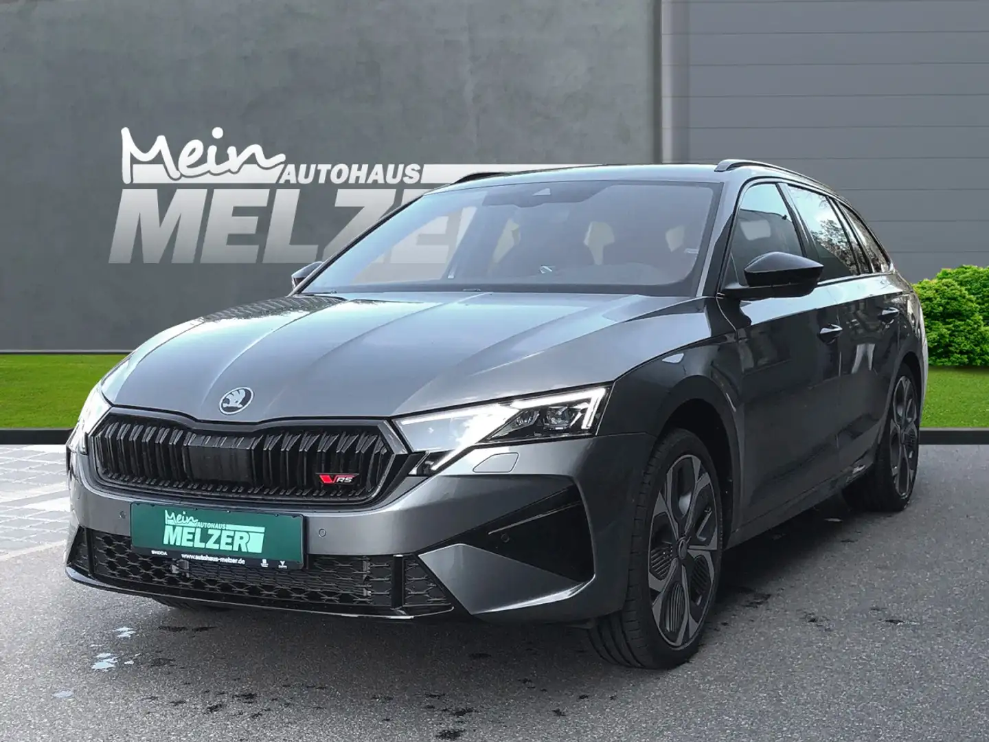 Skoda Octavia Cb.RS 2.0TSI DSG+AHK+NAVI+MATRIX+HuD+SHZ Klima Grau - 1