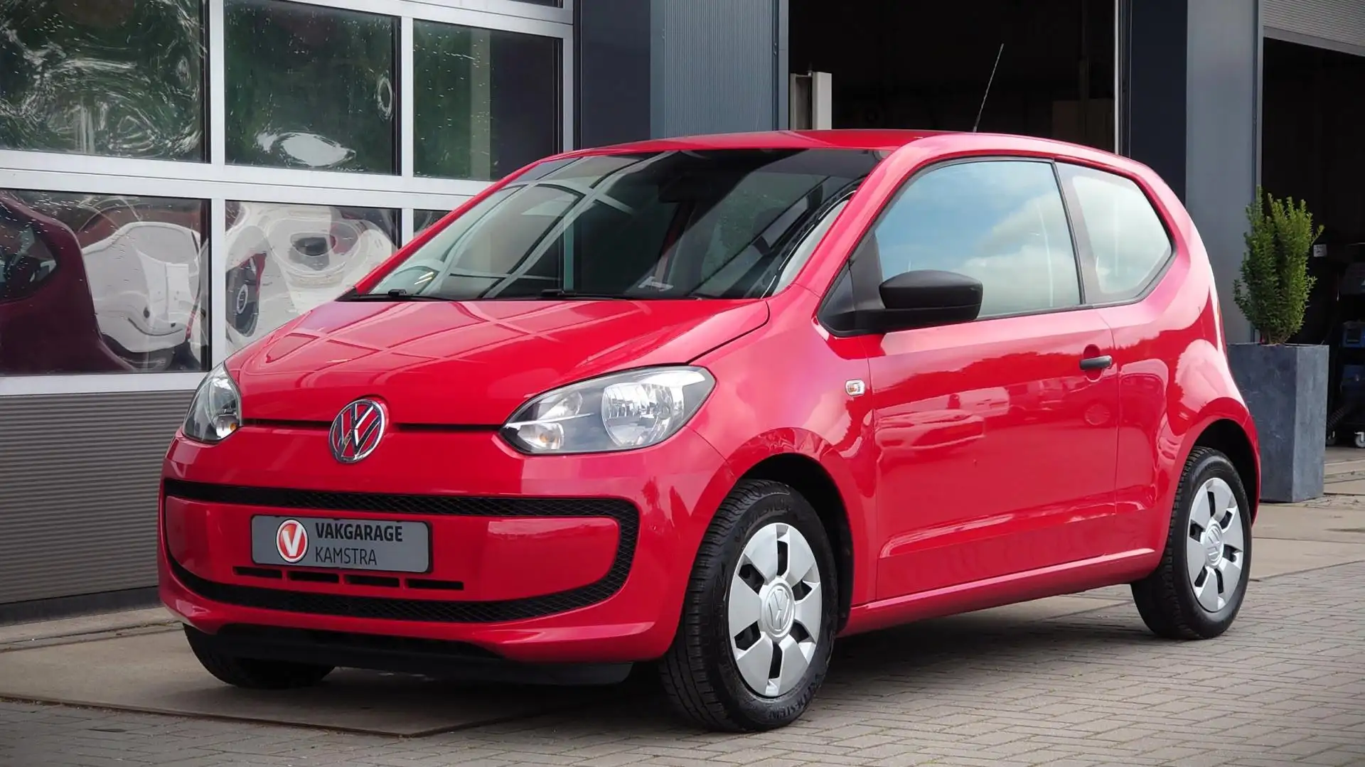 Volkswagen up! 1.0 move up! 60PK Airco/Zuinig/Goed onderh. Rouge - 2