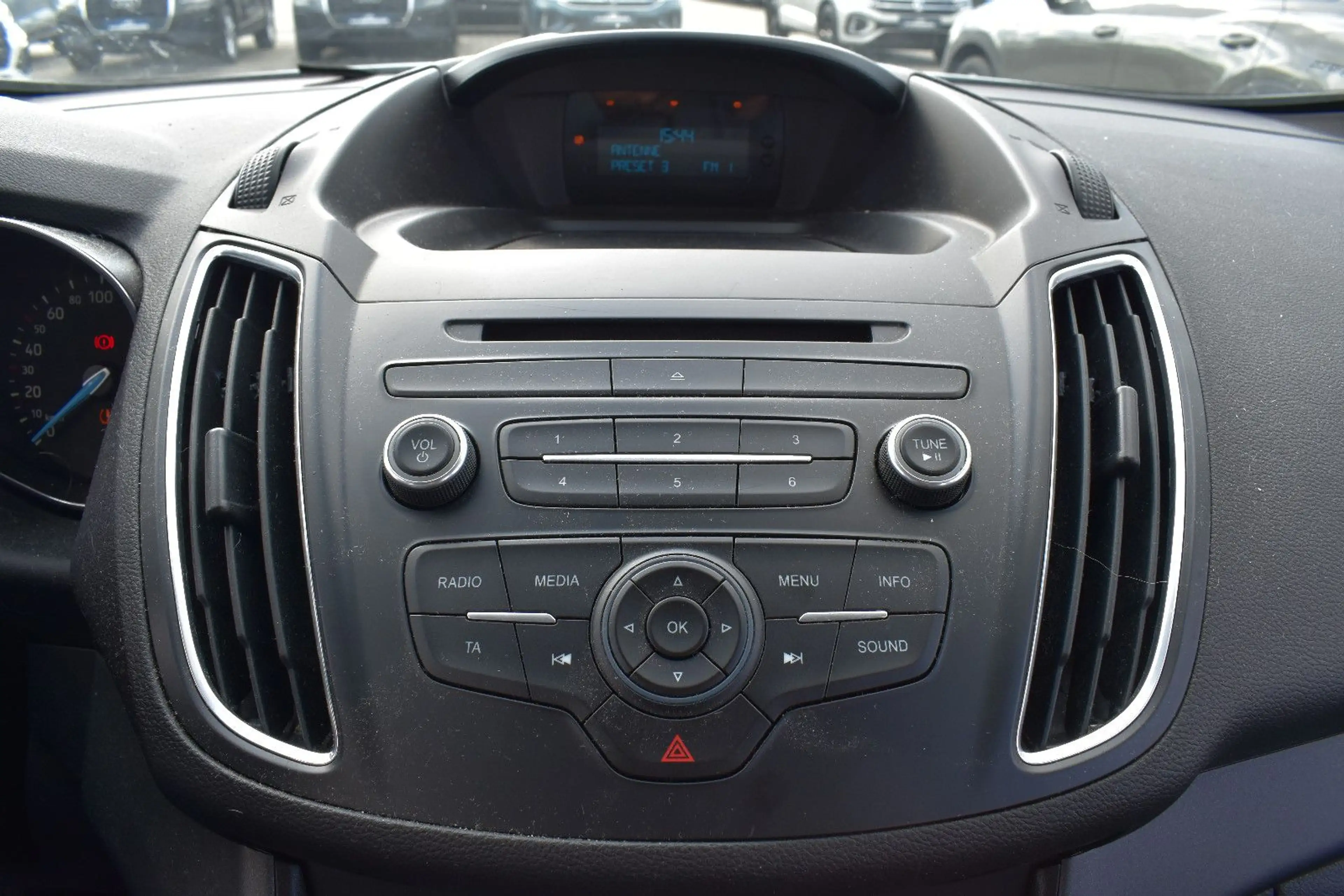 Ford Grand C-Max Grand C-MAX 1.5CDTI Trend 7-Sitzer~AHK~HiFi — photo 14
