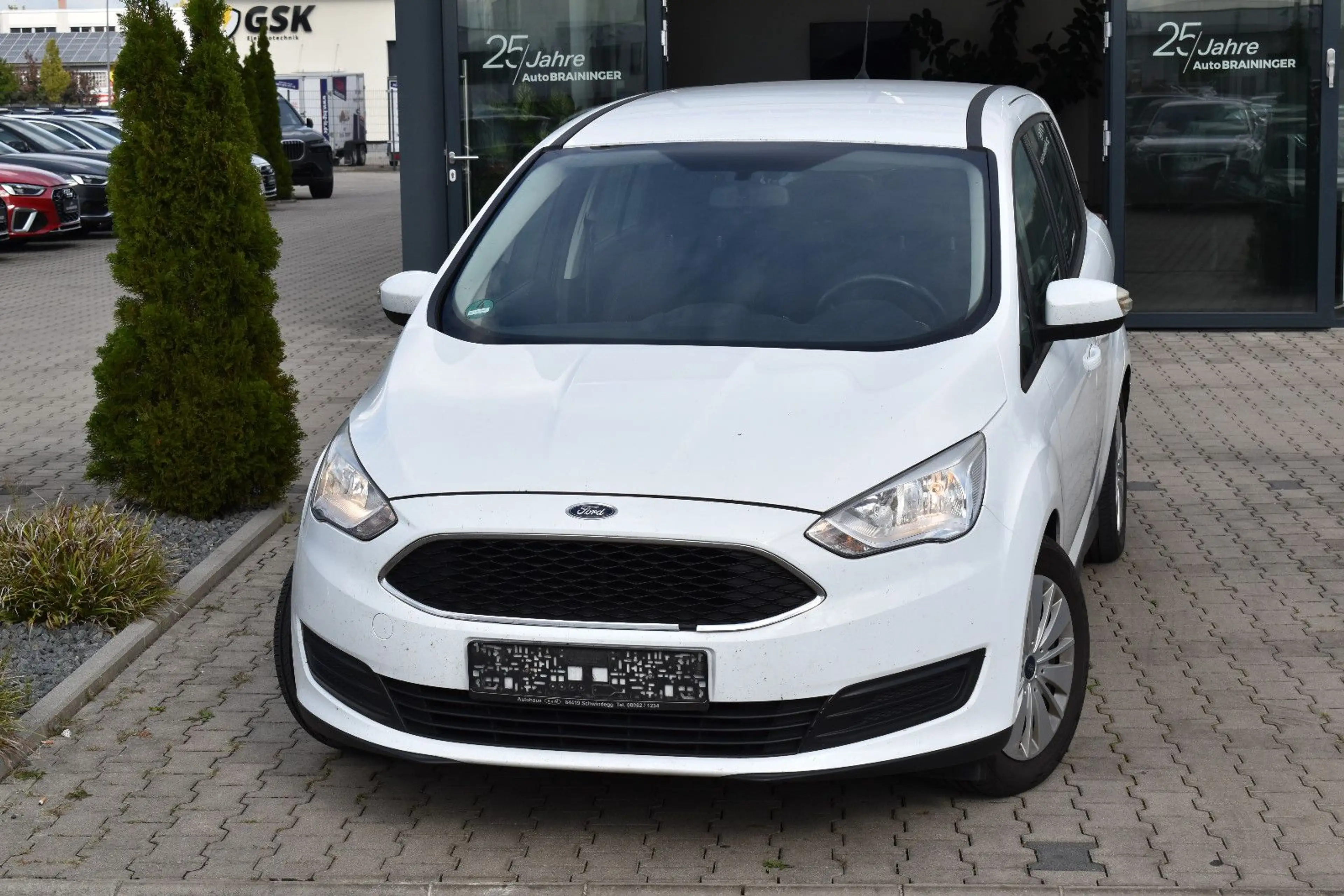 Ford Grand C-Max Grand C-MAX 1.5CDTI Trend 7-Sitzer~AHK~HiFi